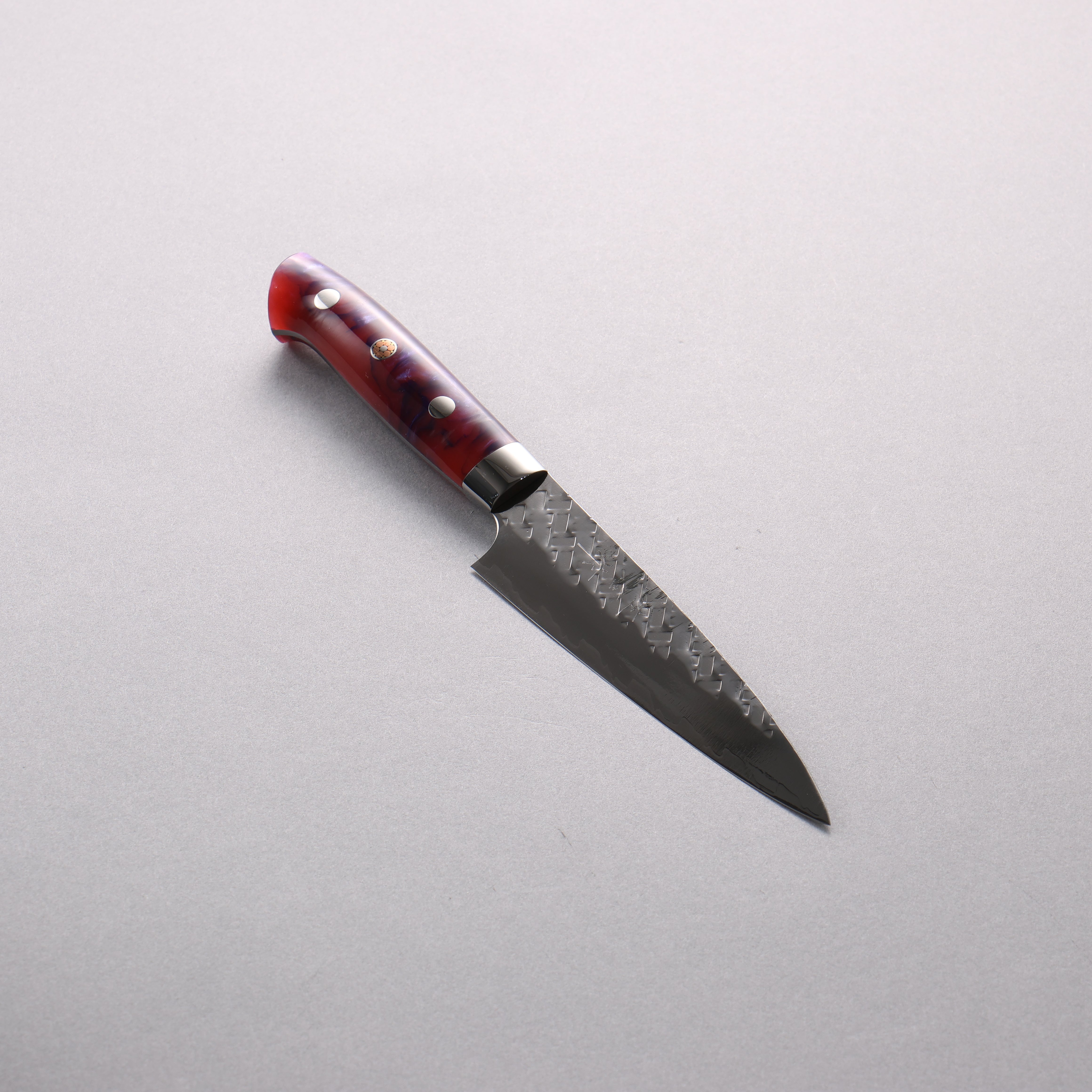 Takeshi Saji SPG STRIX Hammered Migaki Finished Petty-Utility 130mm Purple Red White Acrylic Handle - Seisuke Knife