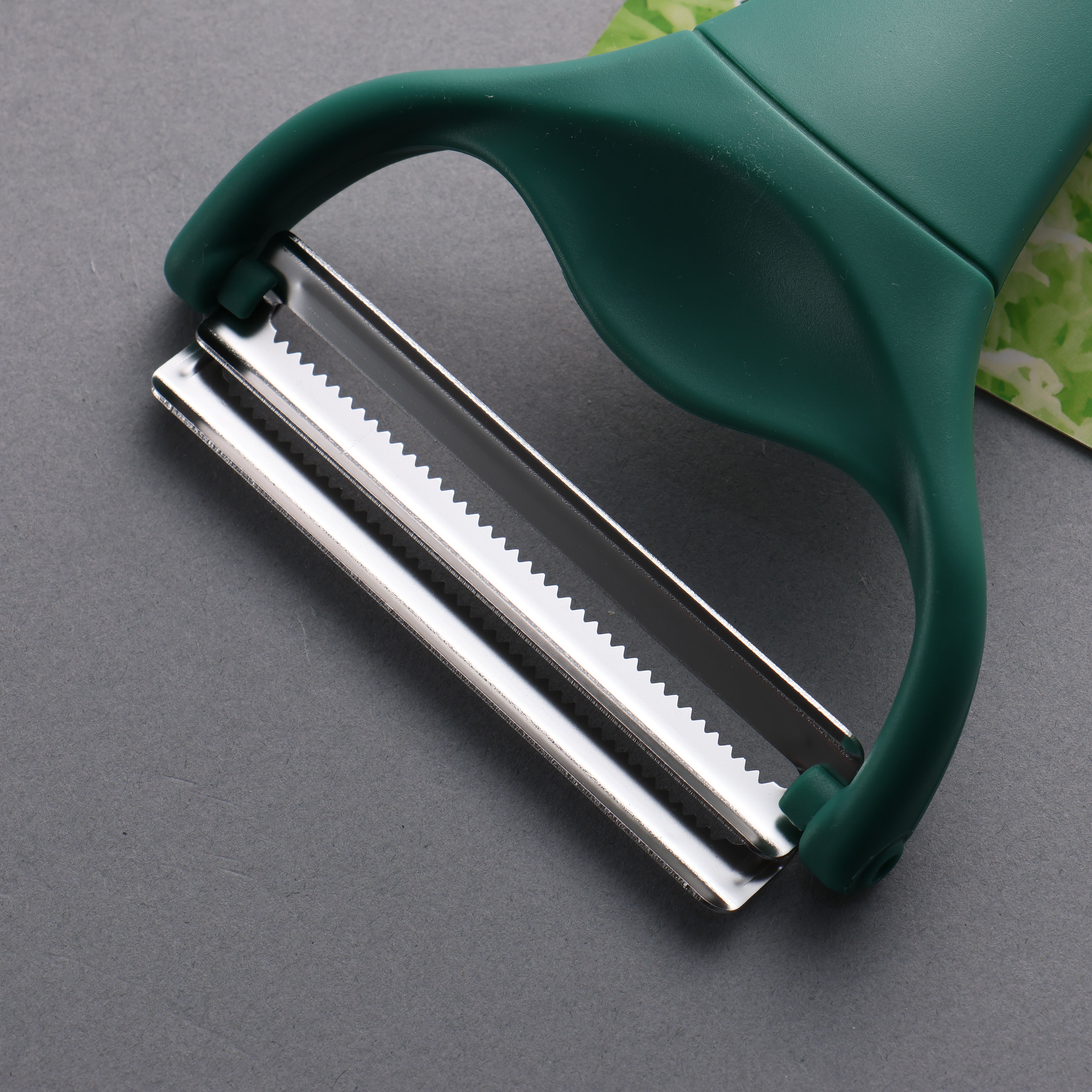 Nonoji Kyabepi MAX Plastic Cabbage Grater - Seisuke Knife
