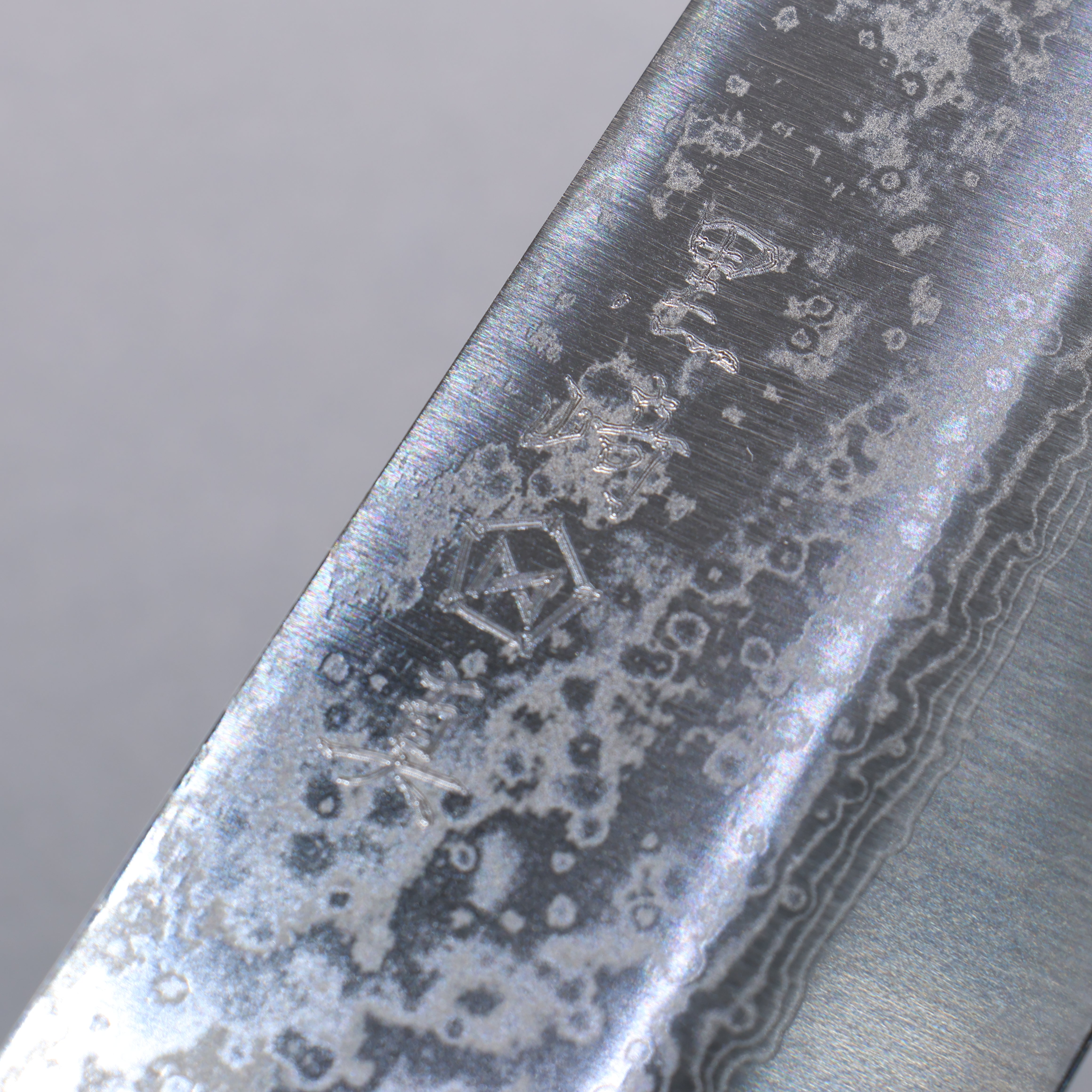 Makoto Kurosaki VG10w Damascus Gyuto 210mm Maple Handle - Seisuke Knife