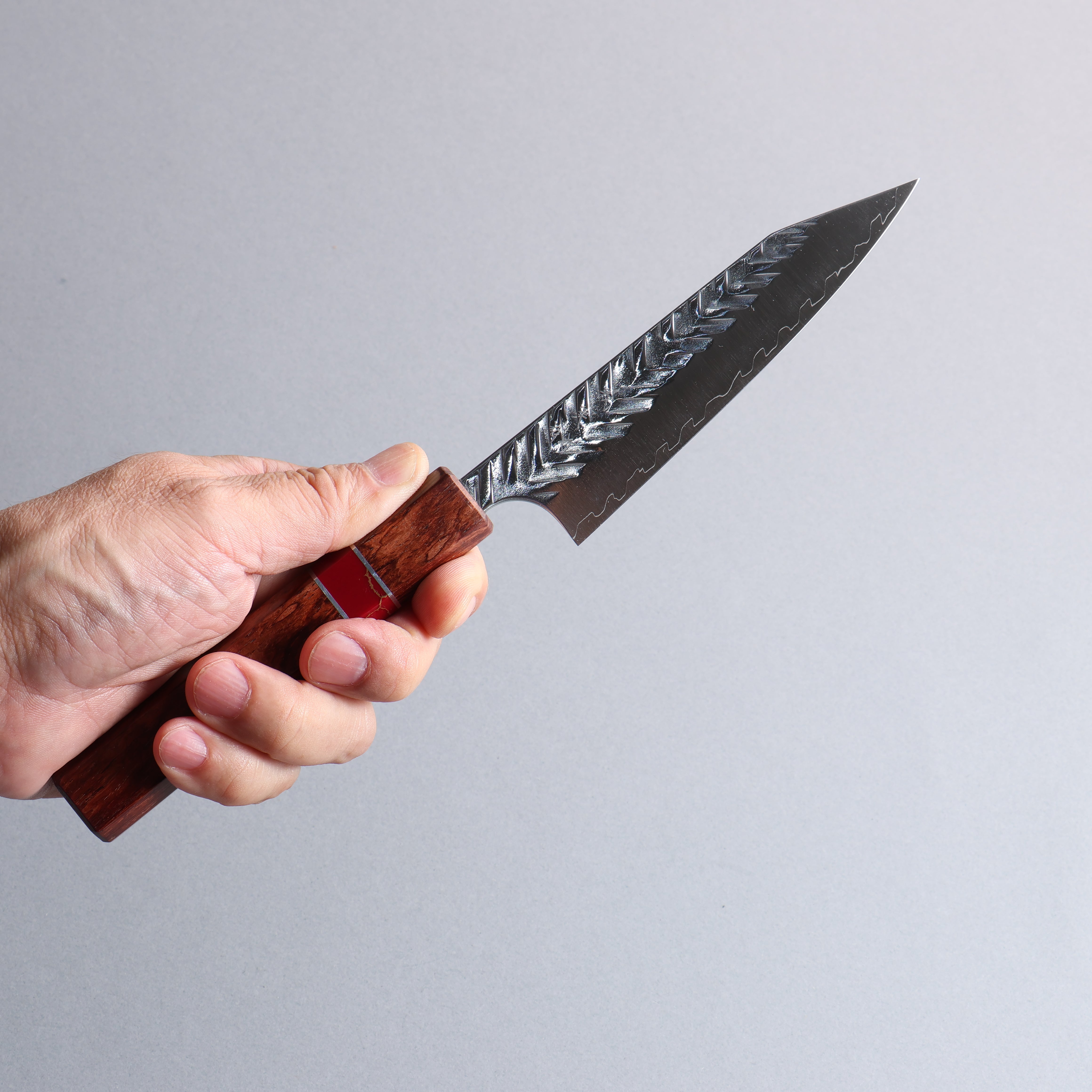Yoshimi Kato SPG STRIX Hammered (V) Kiritsuke Petty-Utility 120mm Rosewood (Red Turquoise Ring) Handle - Seisuke Knife