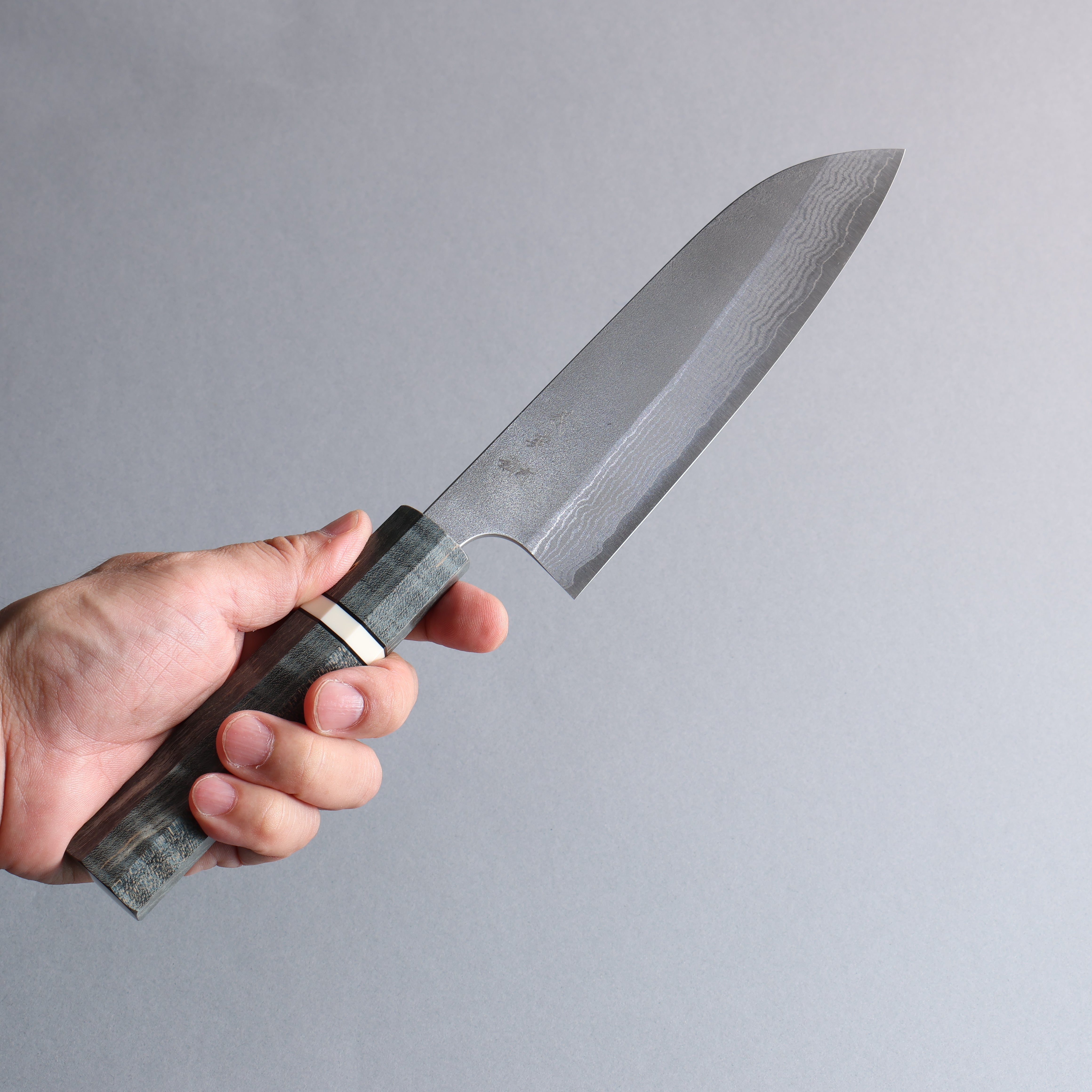 Yoshimi Kato VG10 Nashiji Damascus Santoku 170mm Gray Stablilized Wood (White Ring) Handle - Seisuke Knife