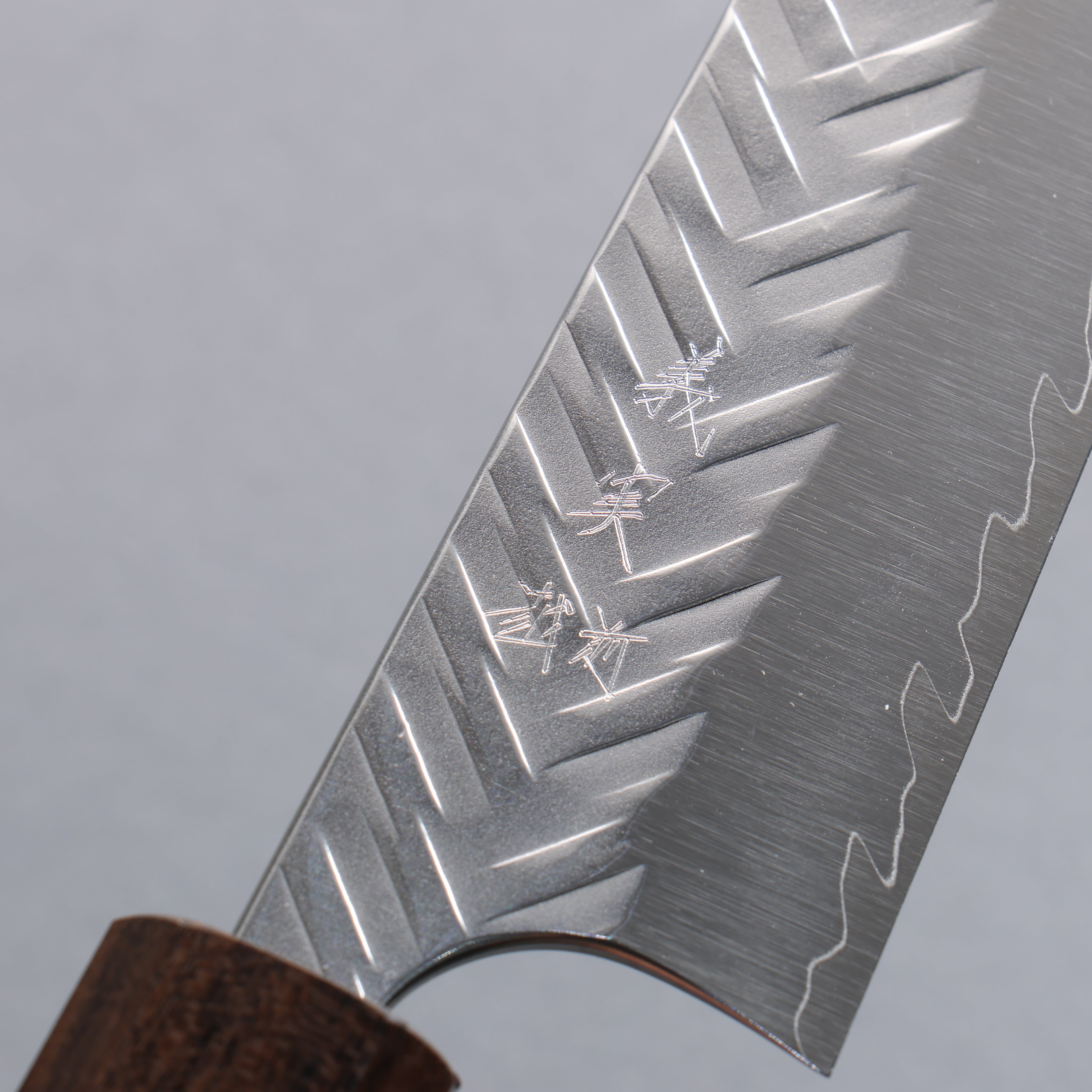 Yoshimi Kato SPG STRIX Hammered (V) Small Bunka 130mm Sandalwood with White Ring Handle - Seisuke Knife