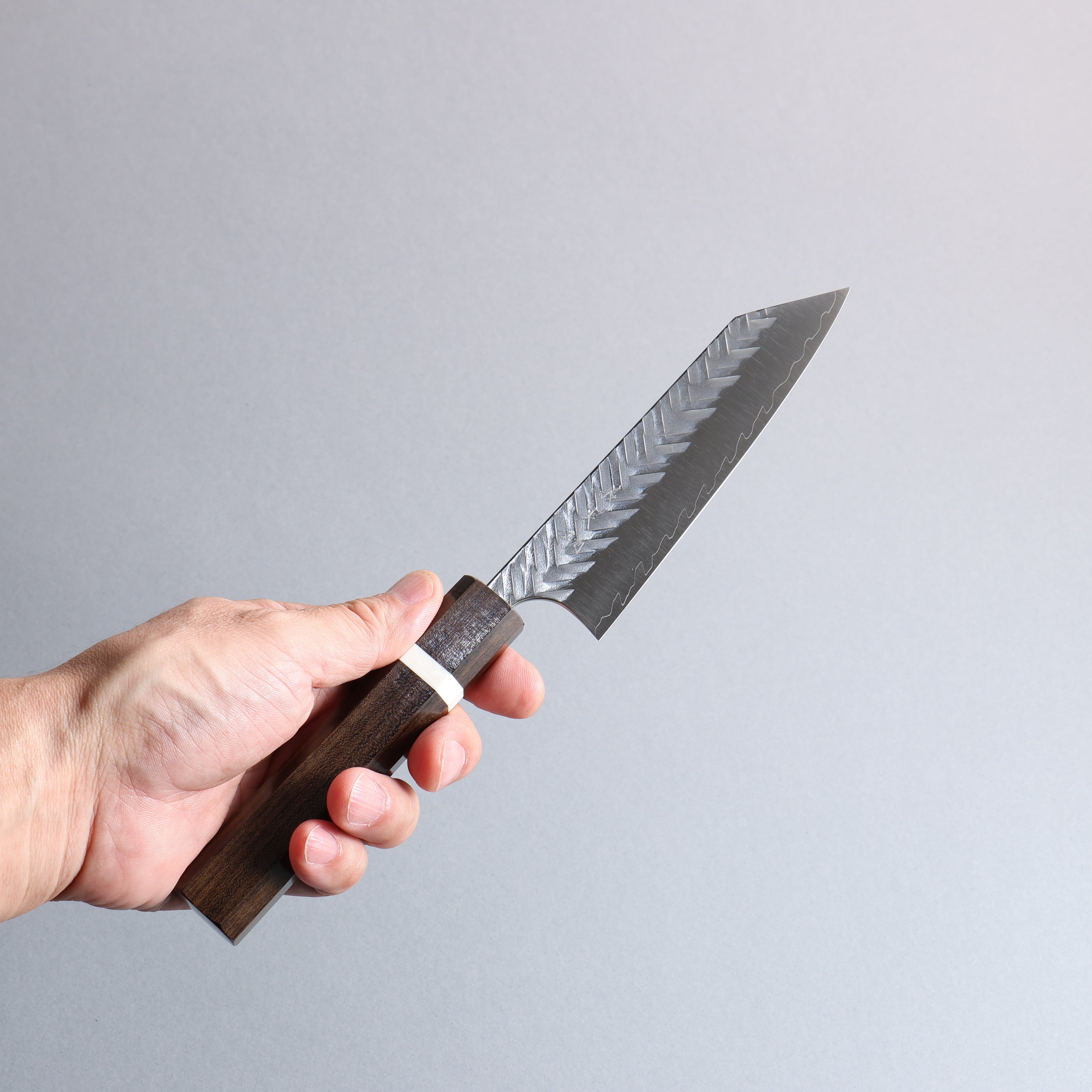 Yoshimi Kato SPG STRIX Hammered (V) Small Bunka 130mm Sandalwood with White Ring Handle - Seisuke Knife