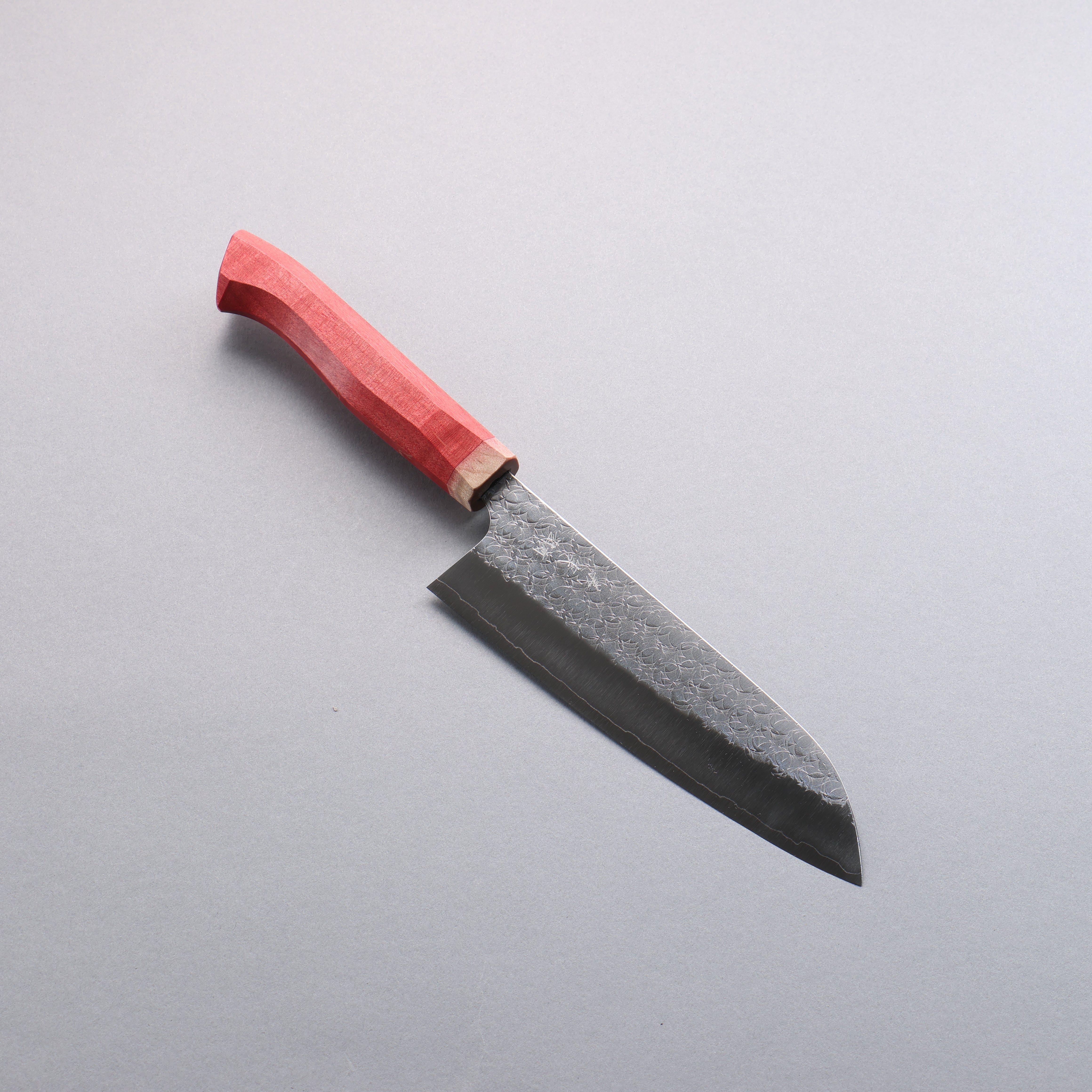 Yoshimi Kato Minamo SG2 Hammered Santoku 170mm Western style (red) Handle - Seisuke Knife