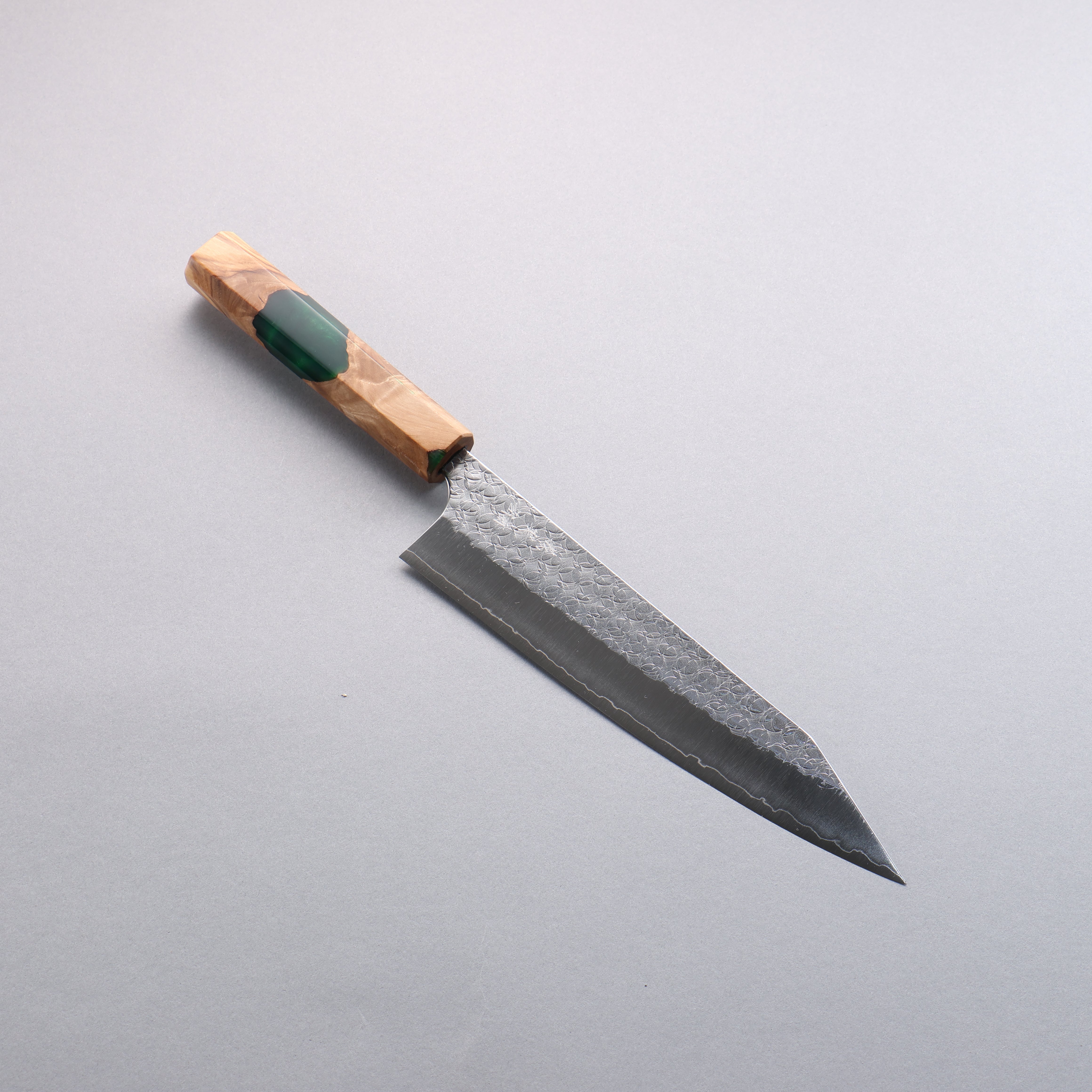 Yoshimi Kato Minamo SG2 Hammered Kiritsuke Gyuto 210mm Olive Tree and Green Resin Handle - Seisuke Knife