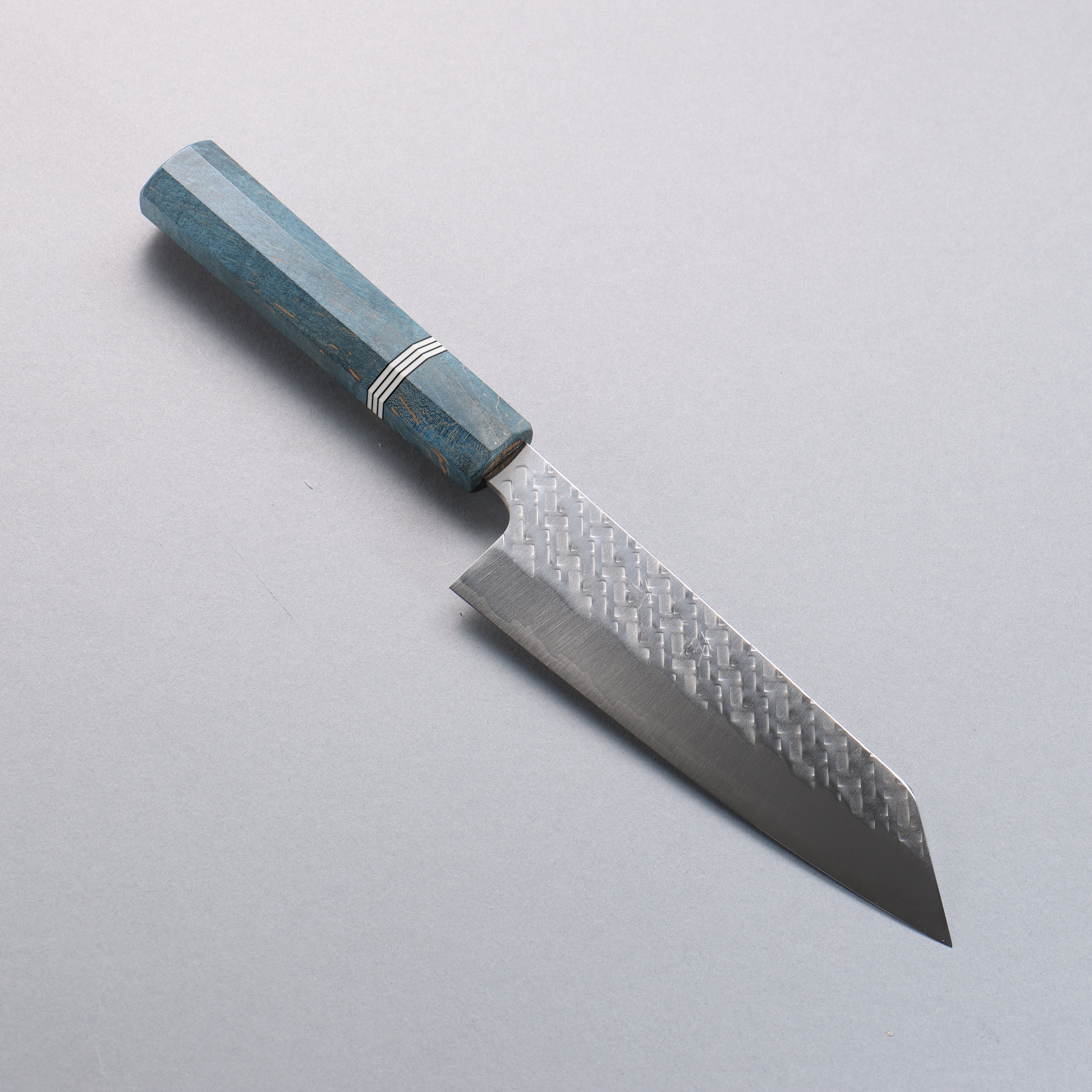 Takeshi Saji SPG STRIX Hammered Migaki Finished Bunka 165mm Blue Stabilized Wood (with White and Black Ring) Handle - Seisuke Knife