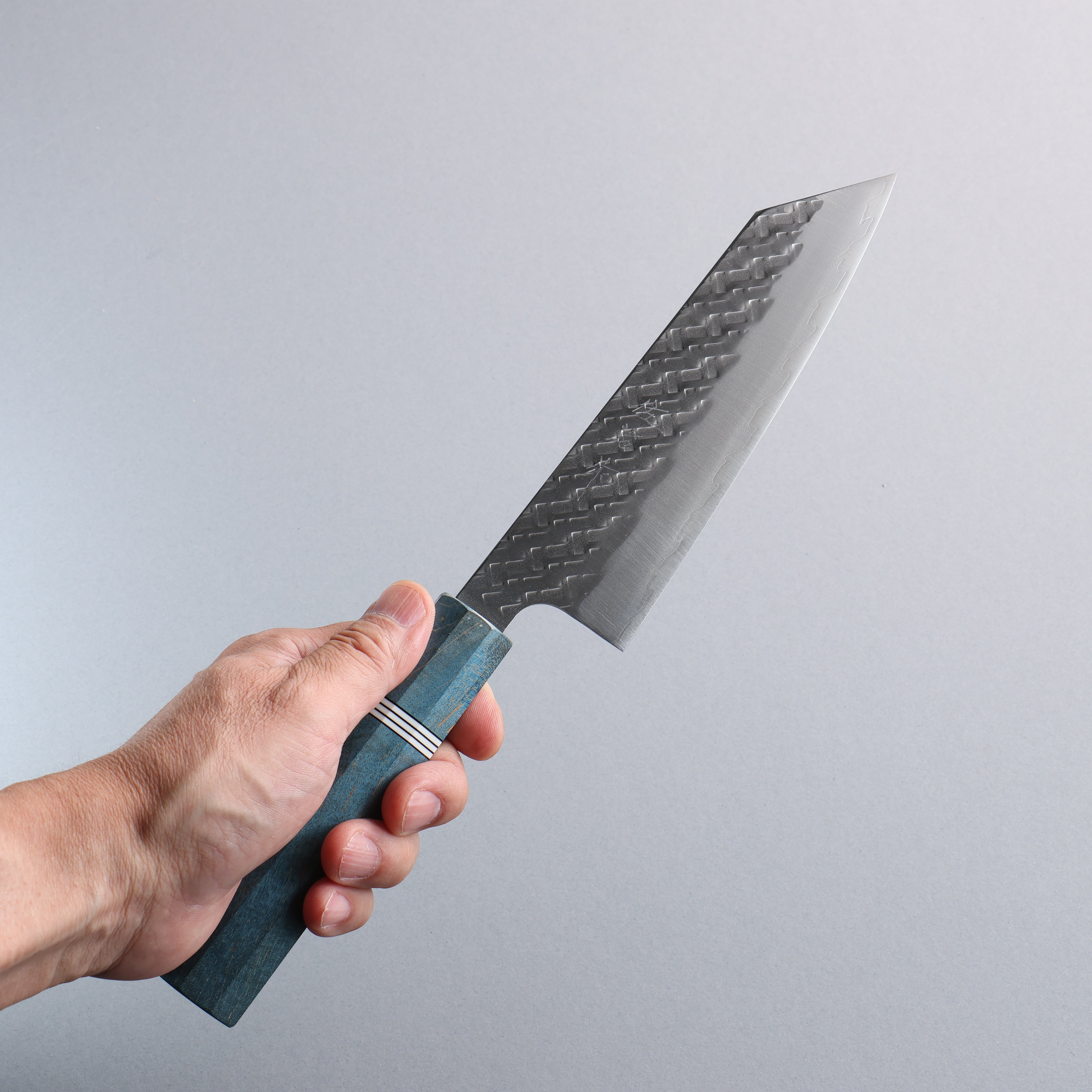 Takeshi Saji SPG STRIX Hammered Migaki Finished Bunka 165mm Blue Stabilized Wood (with White and Black Ring) Handle - Seisuke Knife
