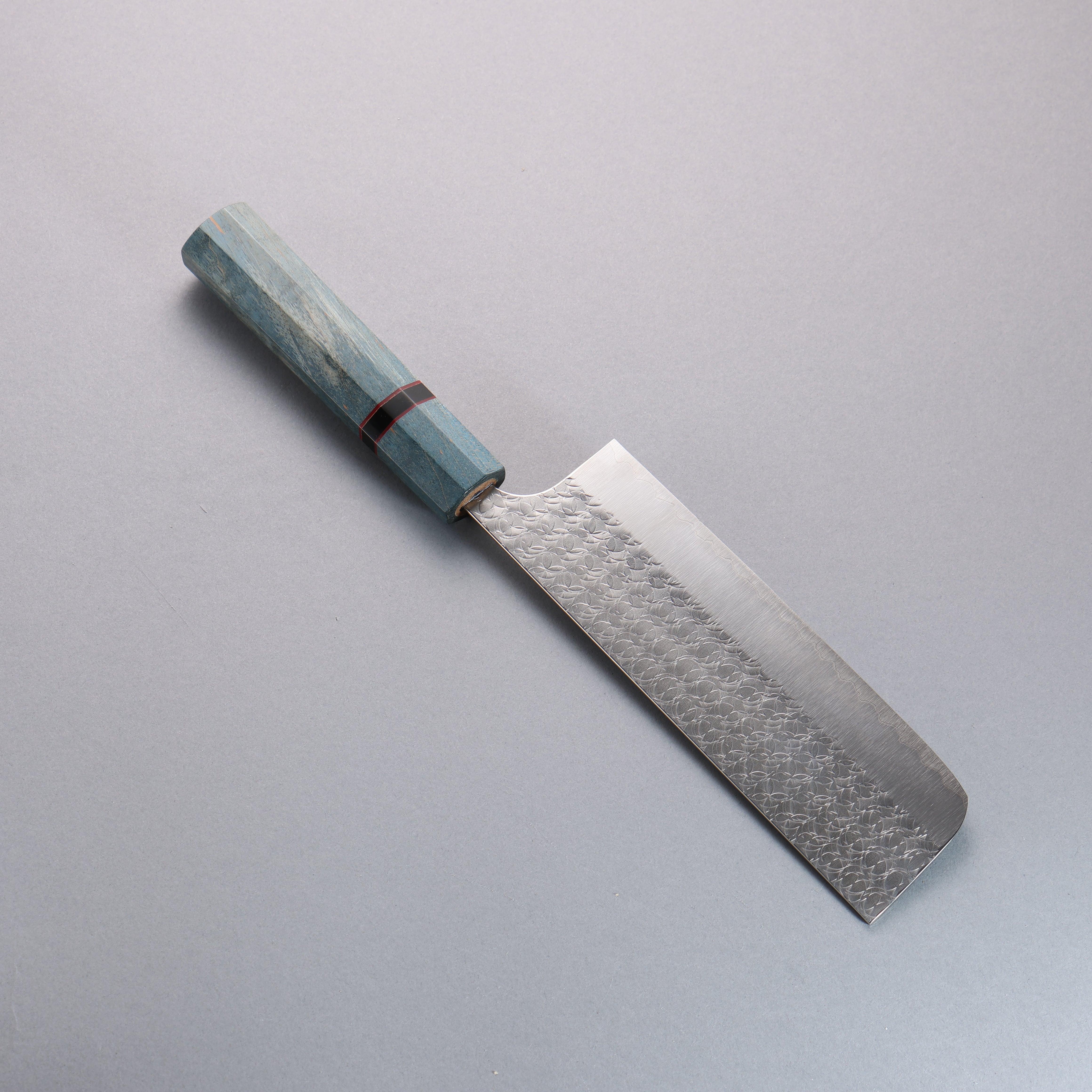 Yoshimi Kato Minamo SG2 Hammered Nakiri 165mm Blue Stabilized Wood (With Black Ring) Handle - Seisuke Knife
