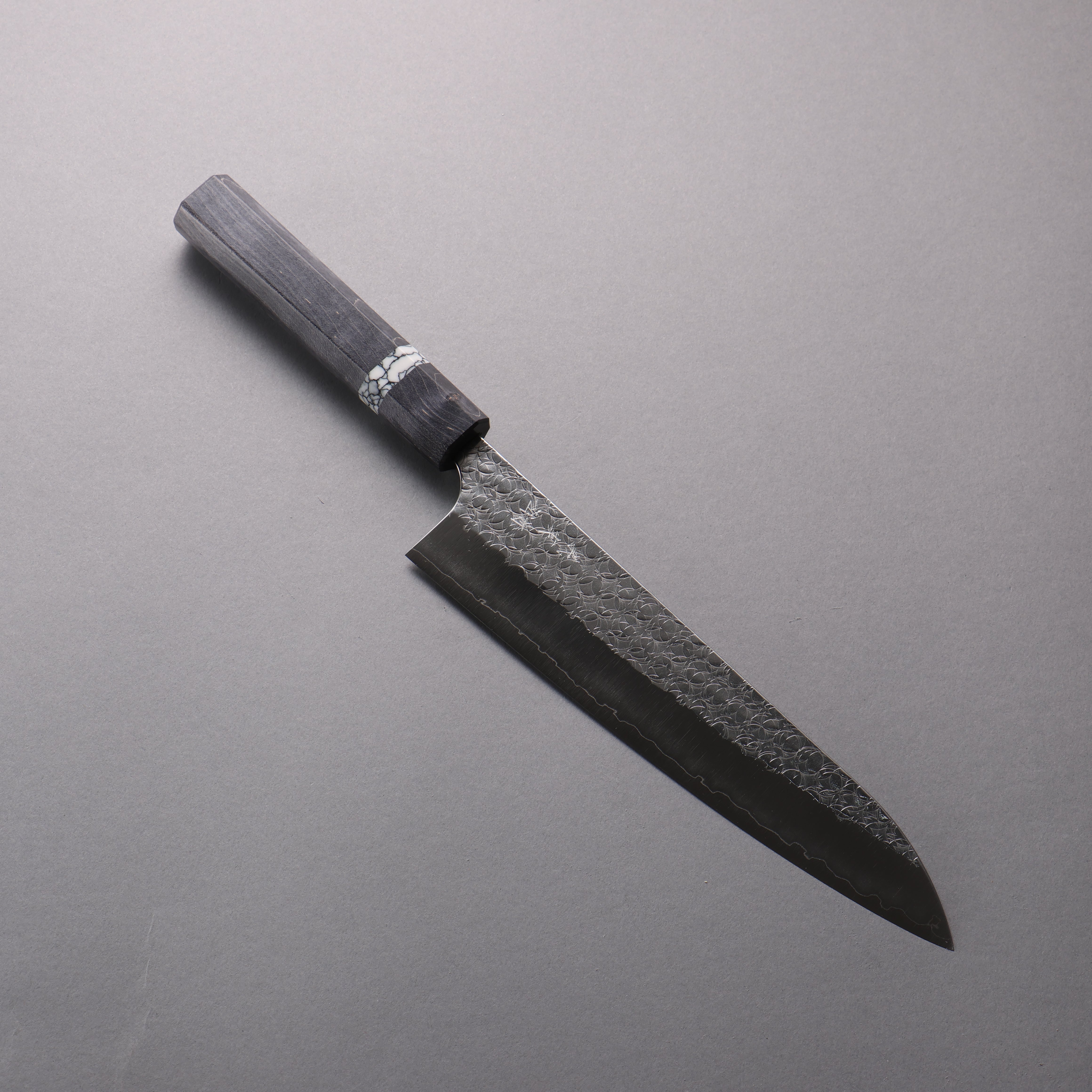 Yoshimi Kato Minamo SG2 Hammered Gyuto 210mm Gray Stabilized Wood (White turquoise Ring) Handle - Seisuke Knife