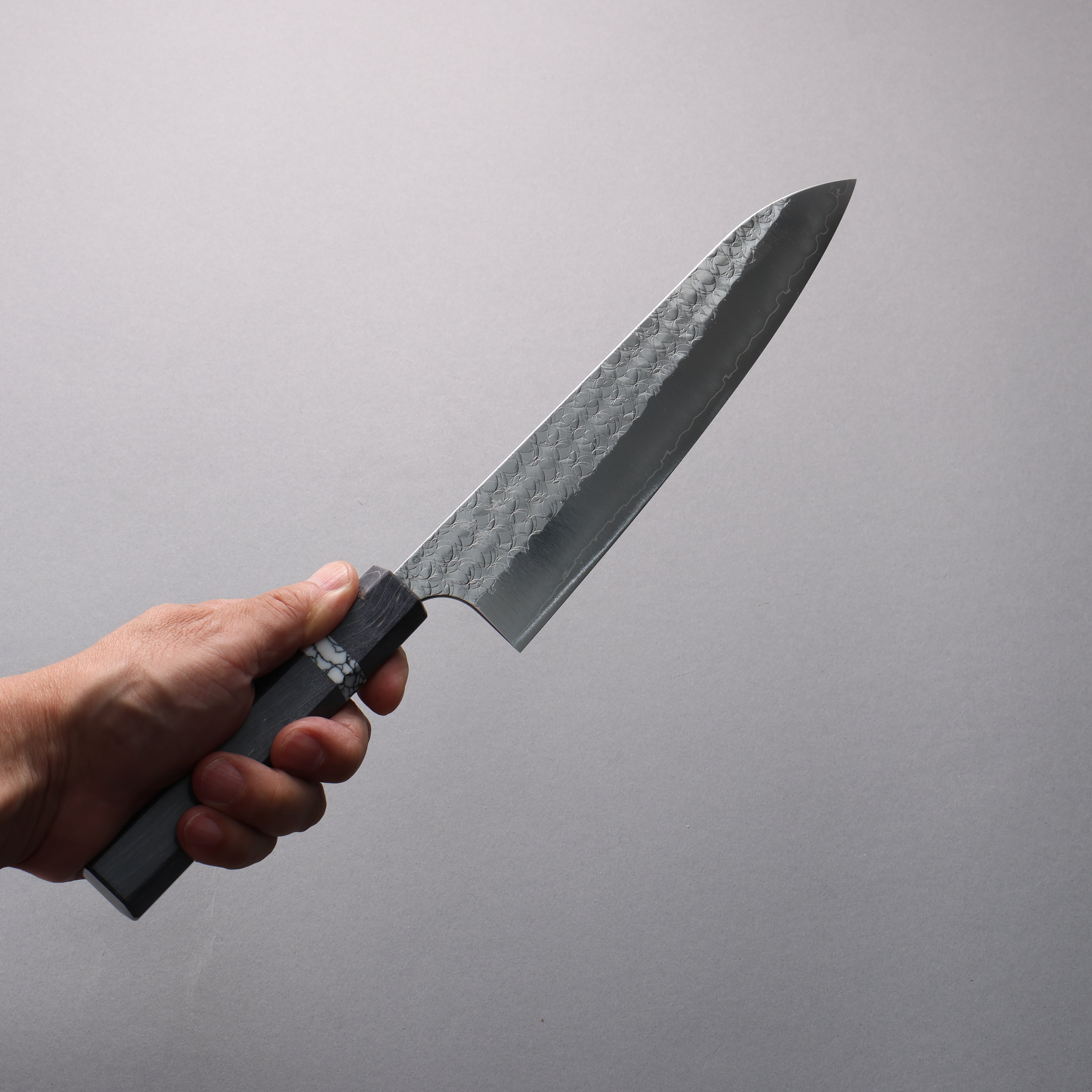 Yoshimi Kato Minamo SG2 Hammered Gyuto 210mm Gray Stabilized Wood (White turquoise Ring) Handle - Seisuke Knife