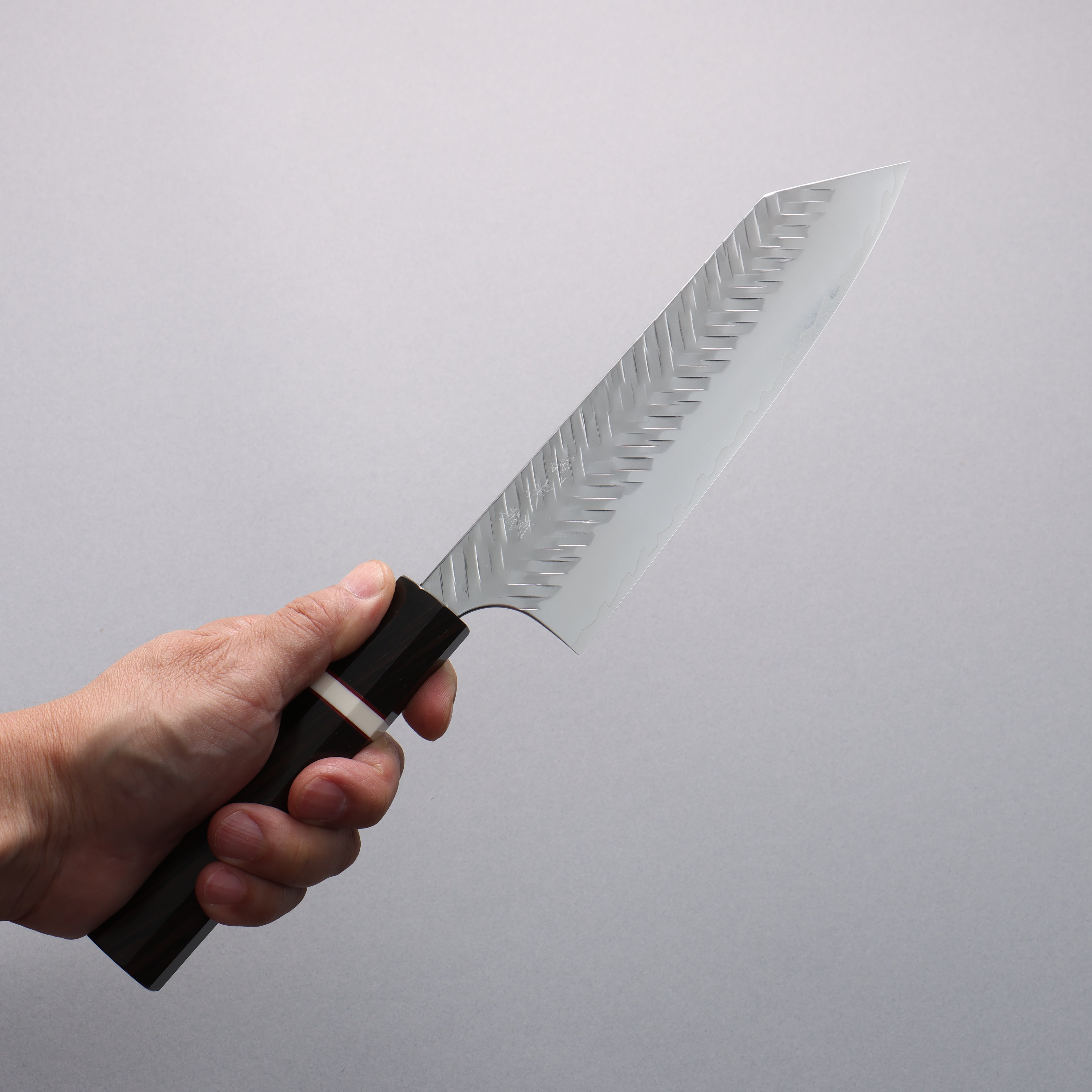 Yoshimi Kato SPG STRIX Hammered (V) Bunka 170mm Ebony (White Ring) Handle - Seisuke Knife