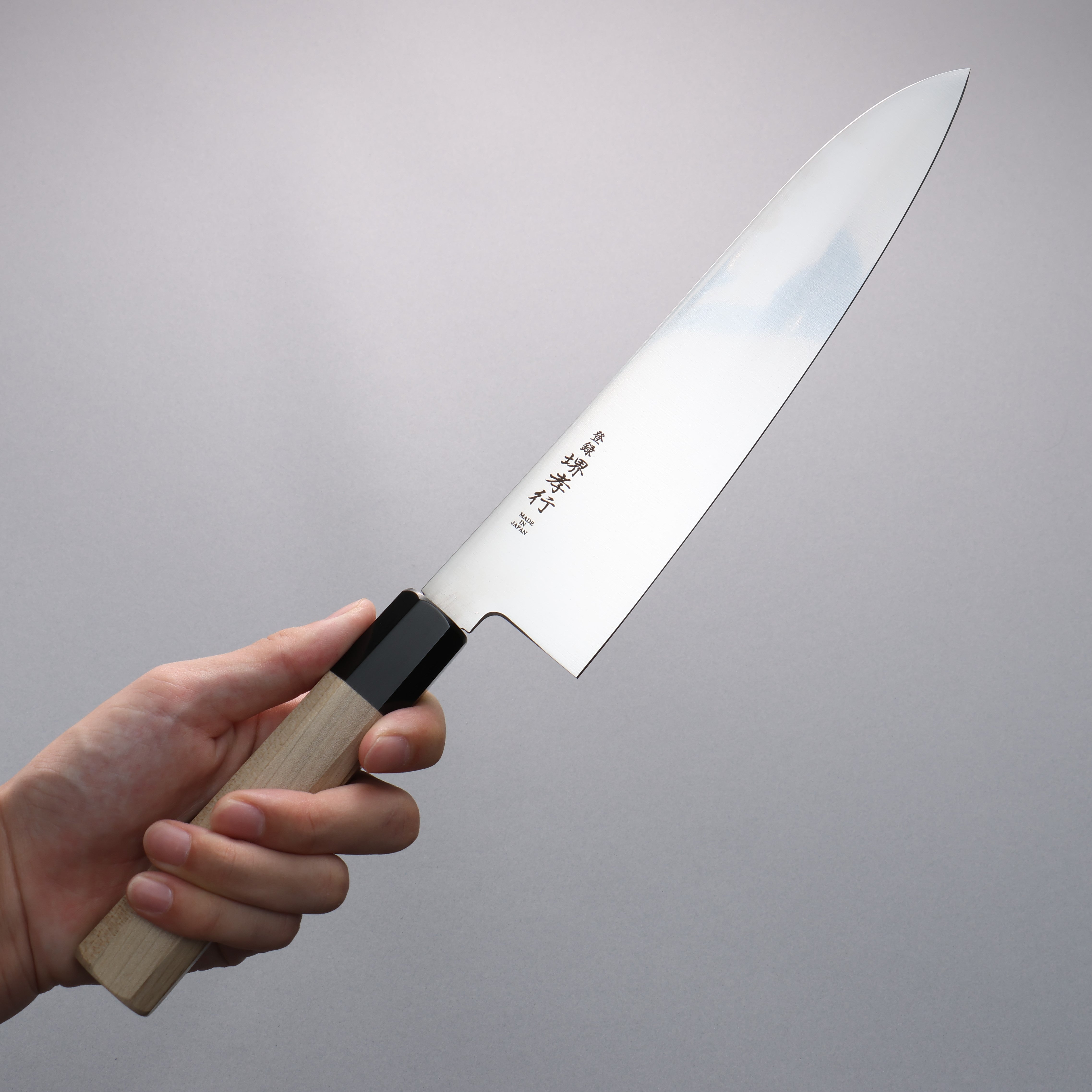 Sakai Takayuki Grand Chef Grand Chef Swedish Steel-stn Gyuto 240mm Magnolia Handle - Seisuke Knife