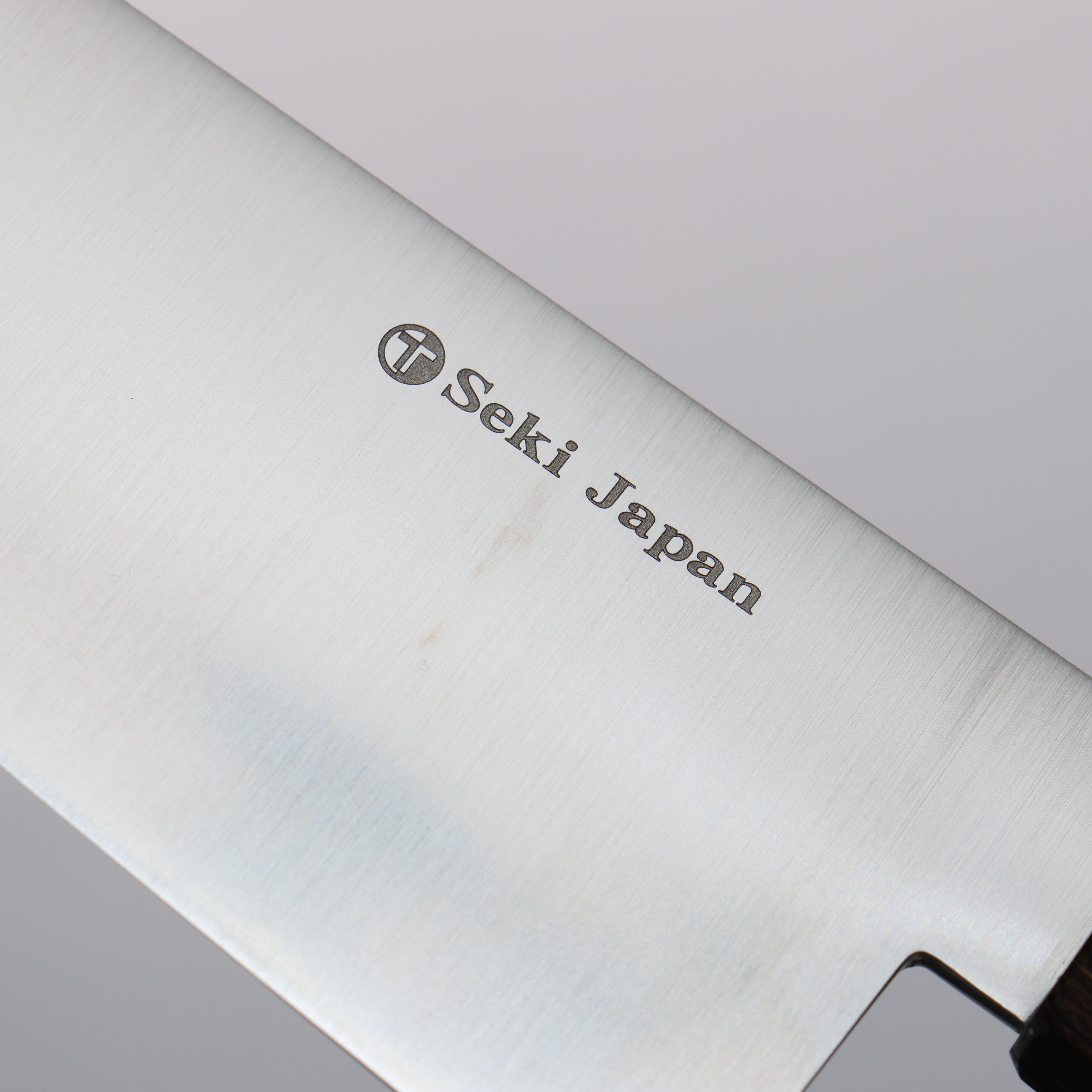 Kanetsune Ichizu VG10 Gyuto 210mm Brown Pakka wood Handle - Seisuke Knife