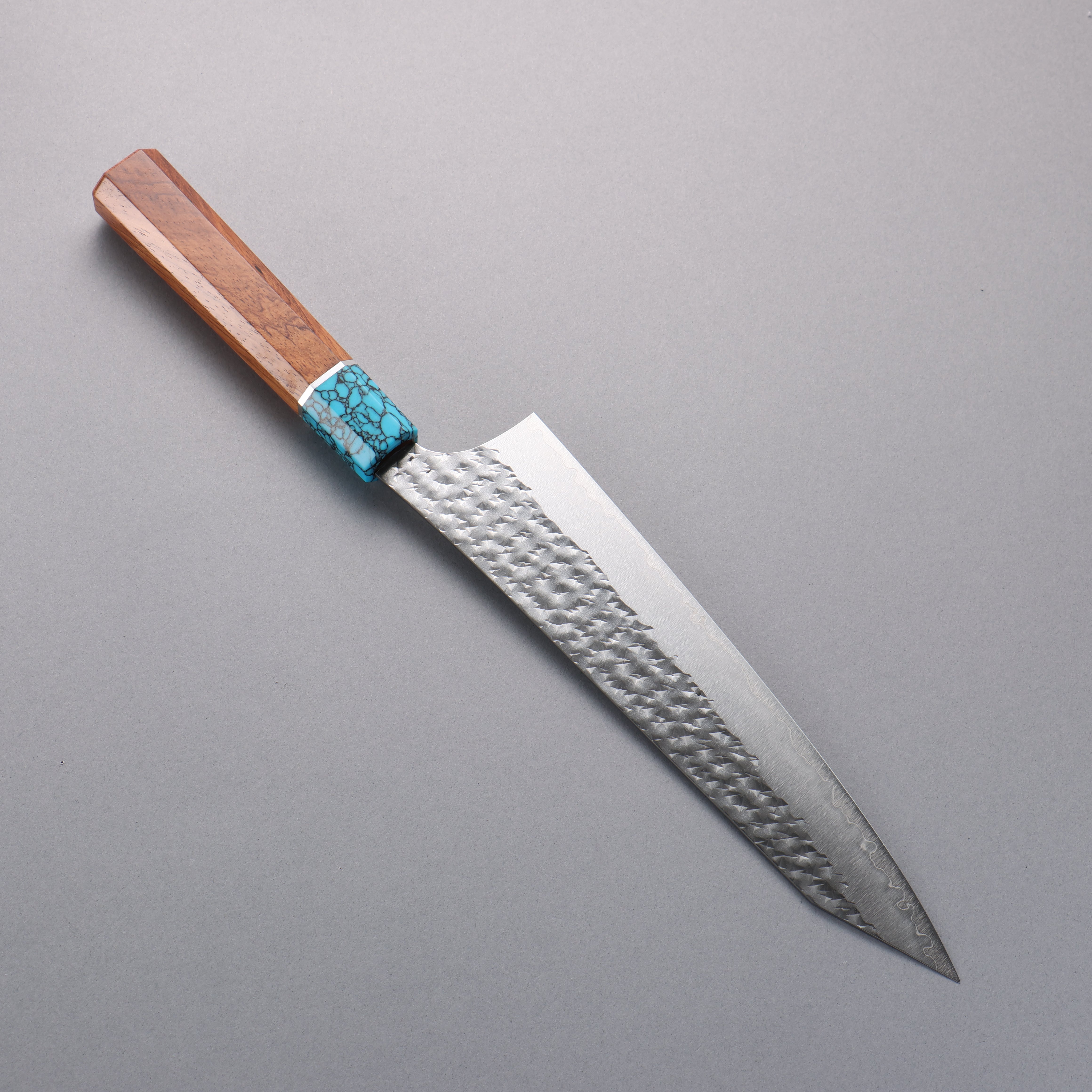 Yu Kurosaki Senko Ei SG2 Hammered Gyuto 210mm Rosewood (Ferrule: Blue Turquoise) Handle - Seisuke Knife
