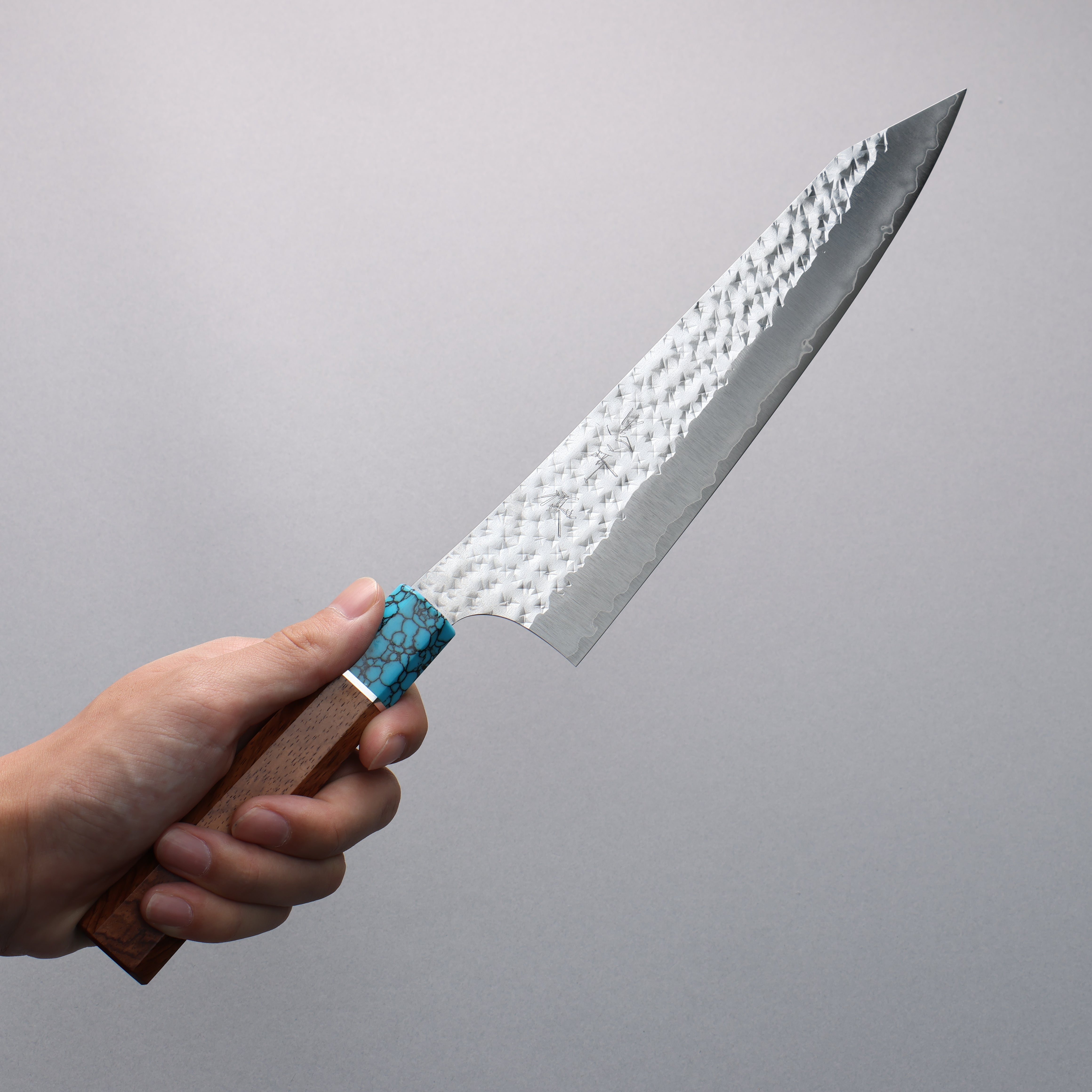 Yu Kurosaki Senko Ei SG2 Hammered Gyuto 210mm Rosewood (Ferrule: Blue Turquoise) Handle - Seisuke Knife