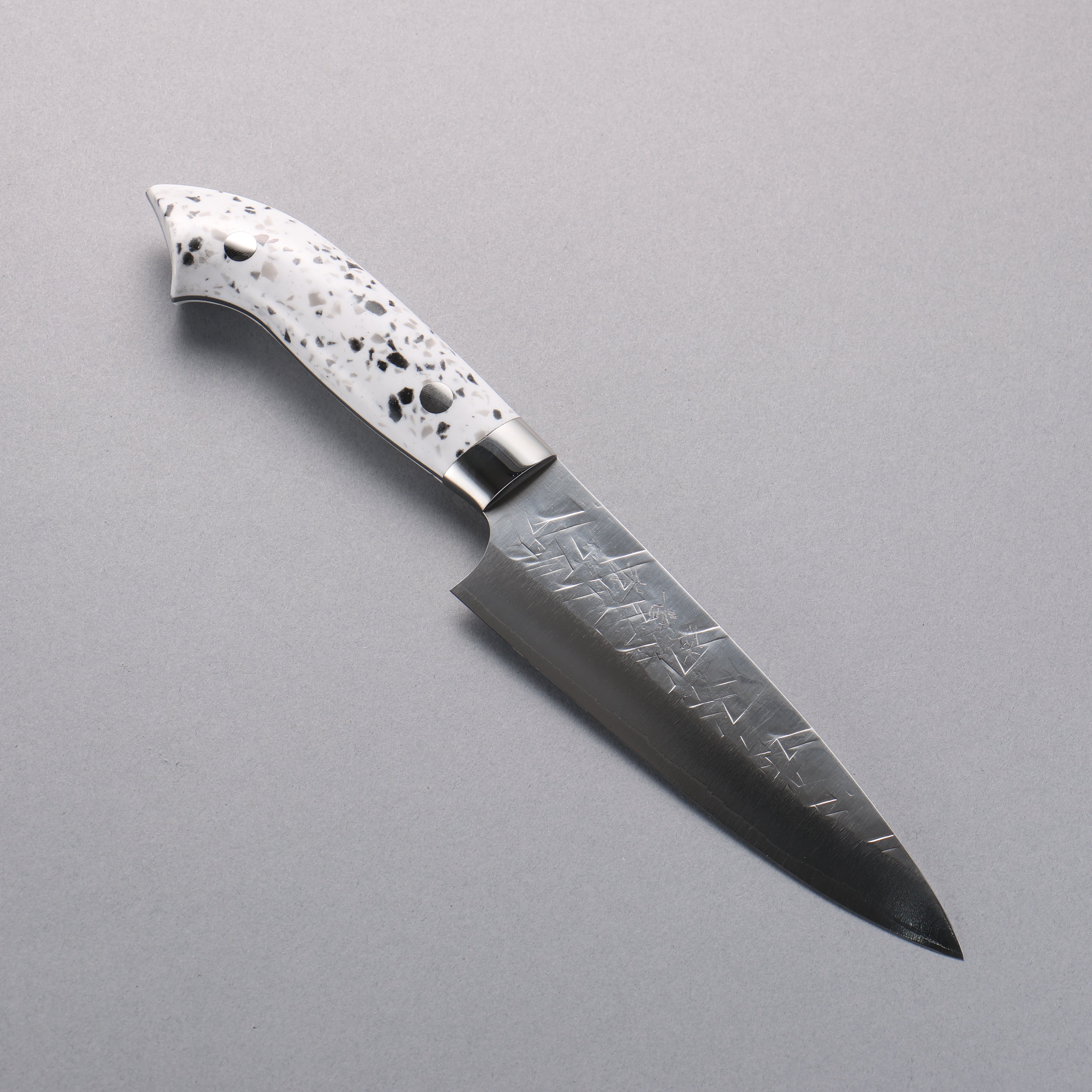 Takeshi Saji New Nomura Style SRS13 Hammered Petty-Utility 130mm White Terrazzo Handle - Seisuke Knife