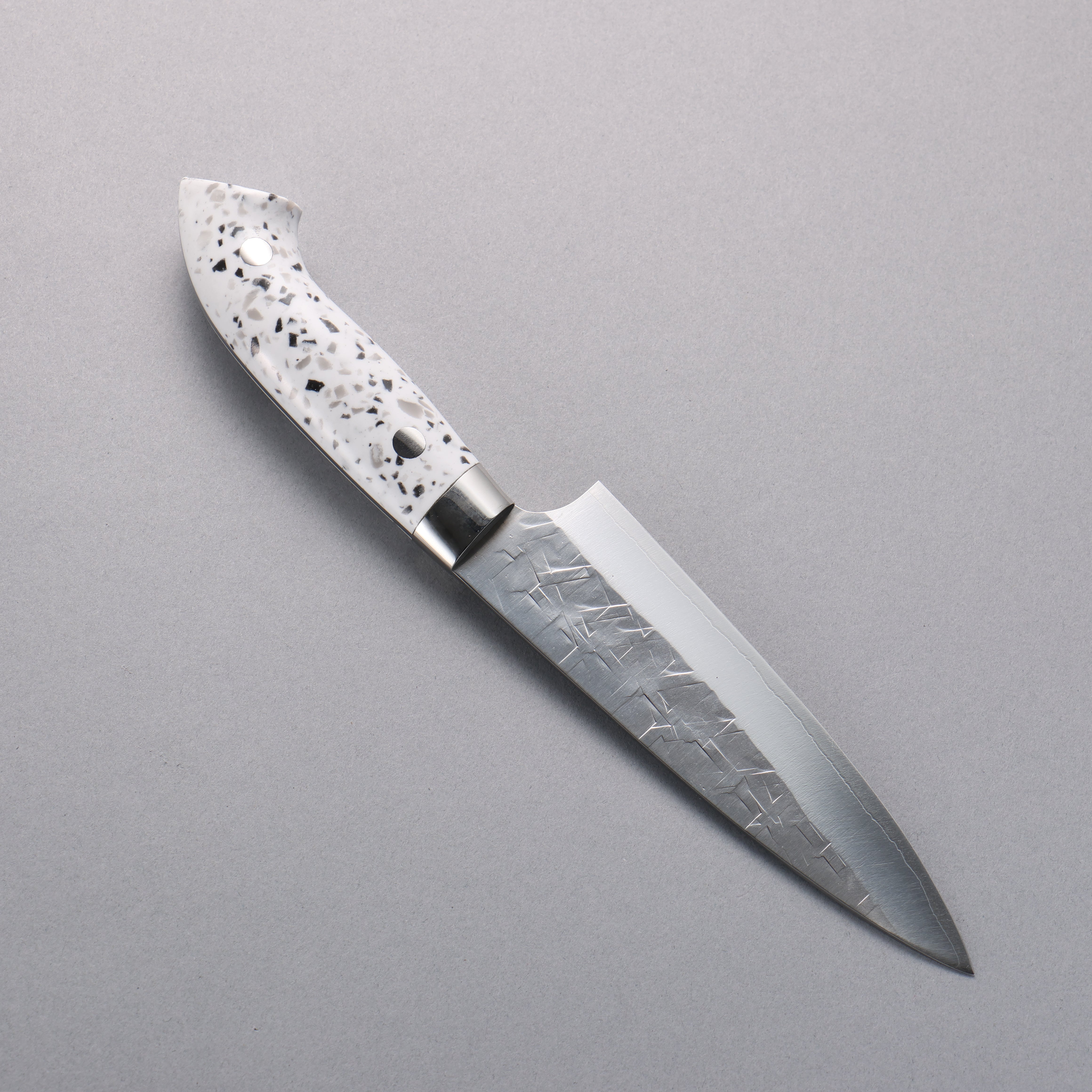 Takeshi Saji New Nomura Style SRS13 Hammered Petty-Utility 130mm White Terrazzo Handle - Seisuke Knife