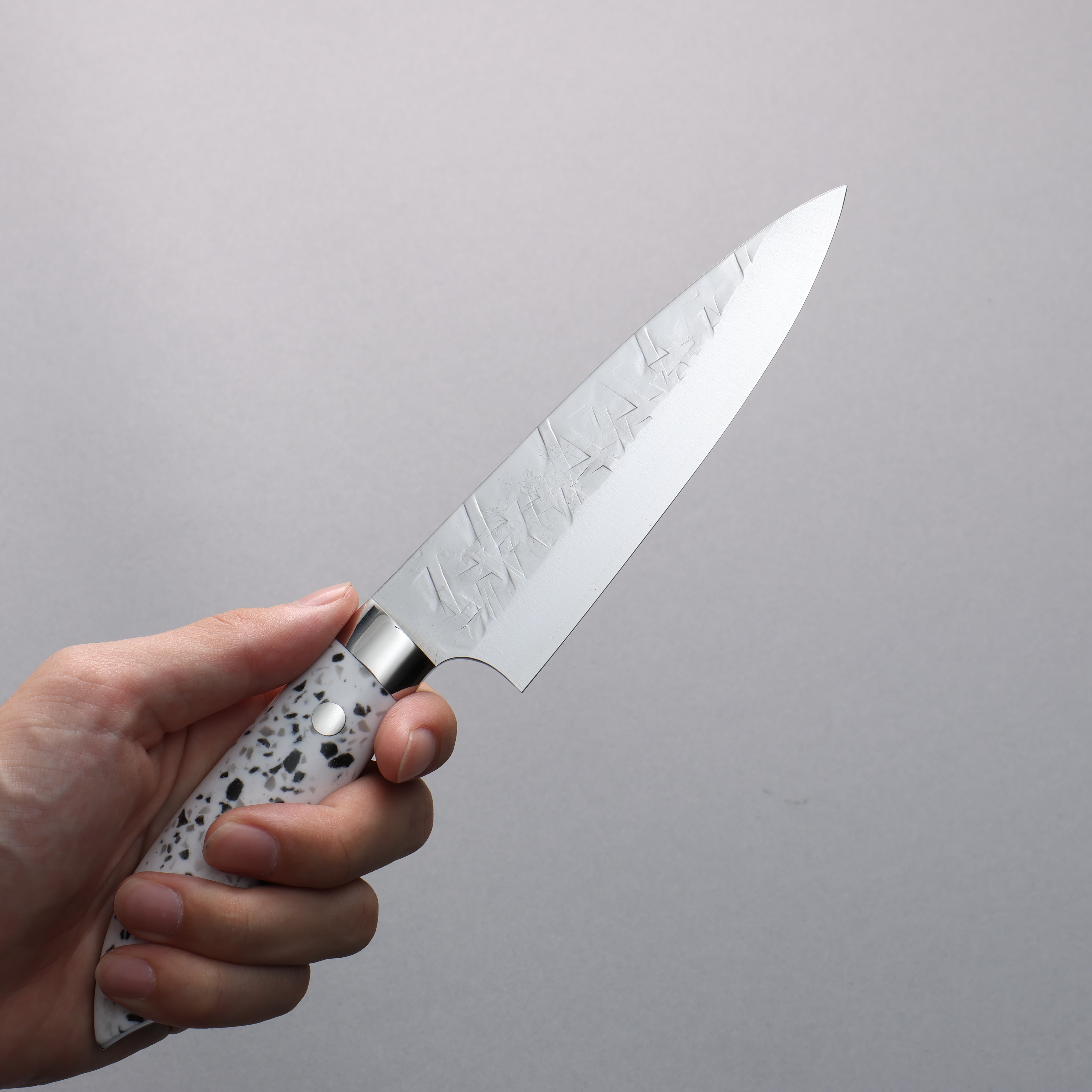 Takeshi Saji New Nomura Style SRS13 Hammered Petty-Utility 130mm White Terrazzo Handle - Seisuke Knife