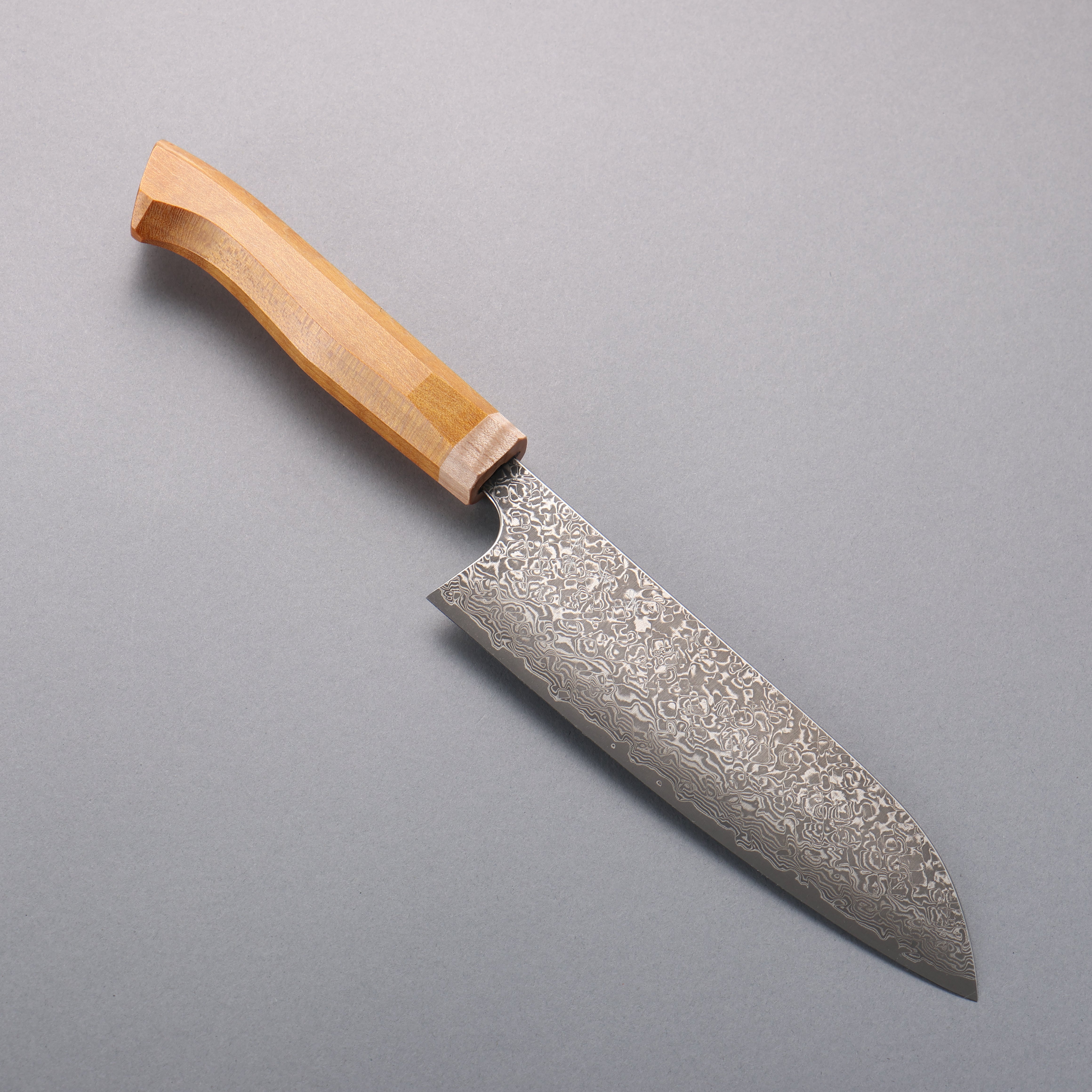 Yoshimi Kato VG10 Black Damascus Santoku 170mm Western style (yellow) Handle - Seisuke Knife