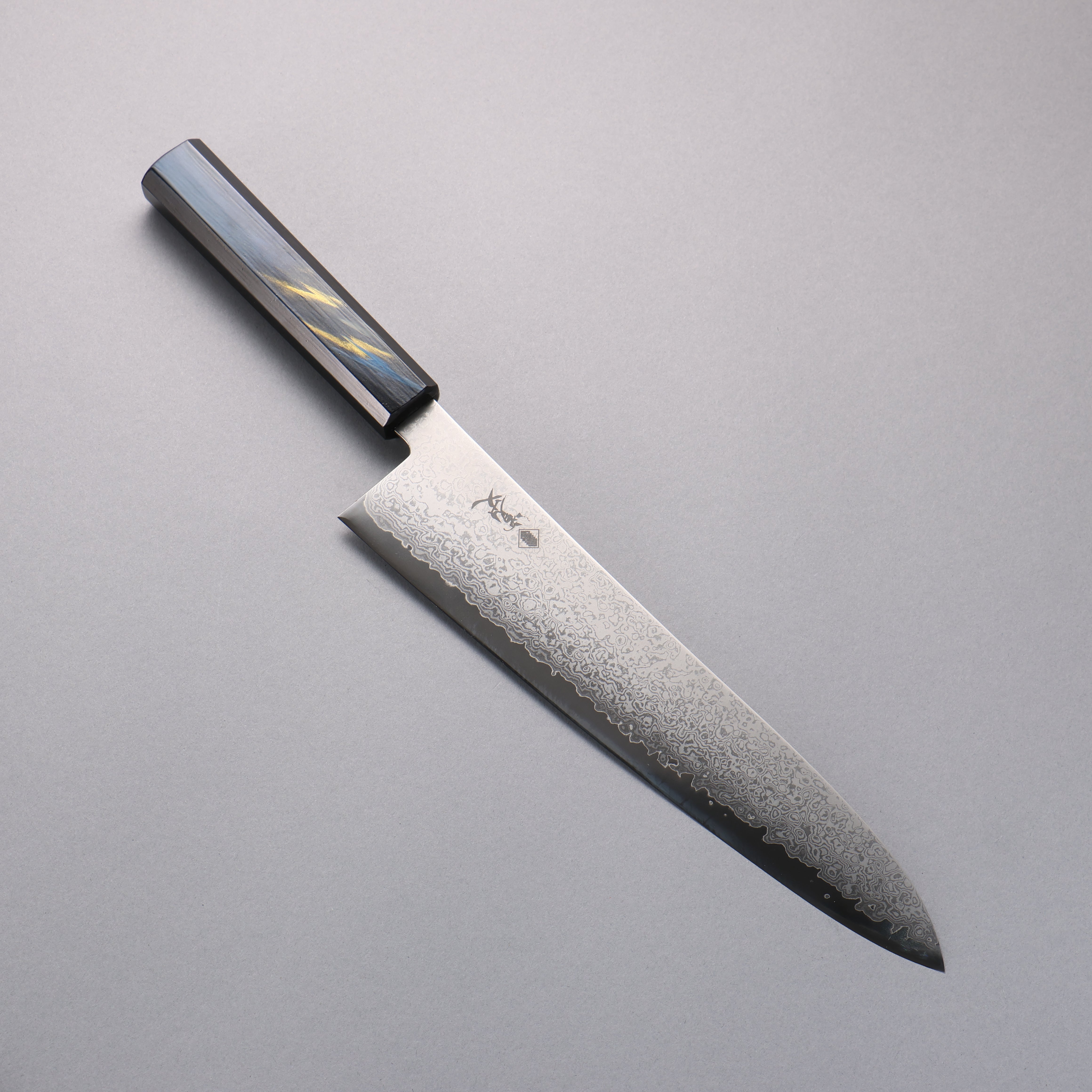 Kanjyo VG10 Damascus Gyuto 240mm Dark Blue & Gold Lacquered Handle - Seisuke Knife