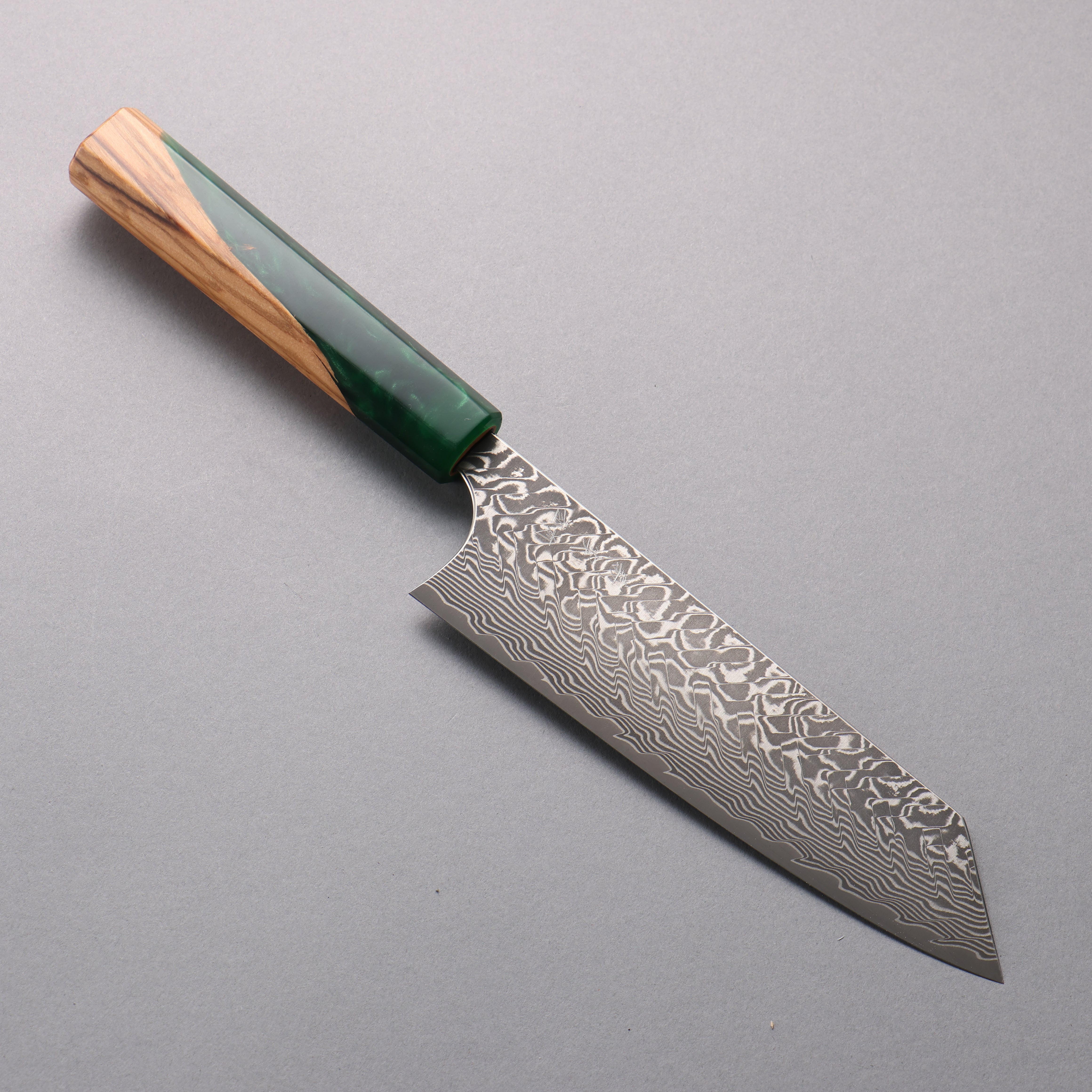 Yoshimi Kato SG2 Damascus Black Finished Bunka 170mm Olive Tree and Green Resin Handle - Seisuke Knife