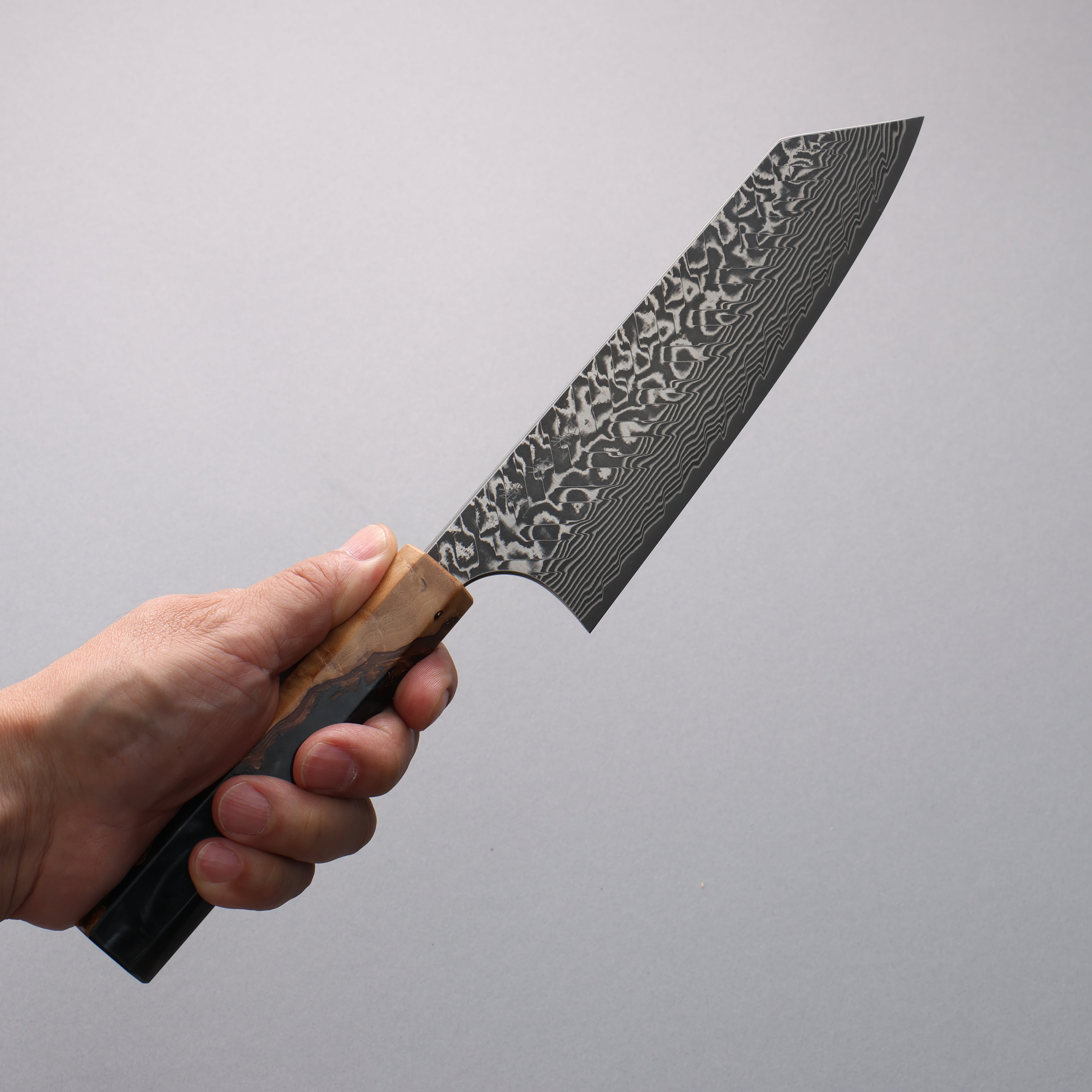 Yoshimi Kato SG2 Damascus Black Finished Bunka 170mm Olive Tree and Black/White Marble Resin Handle - Seisuke Knife