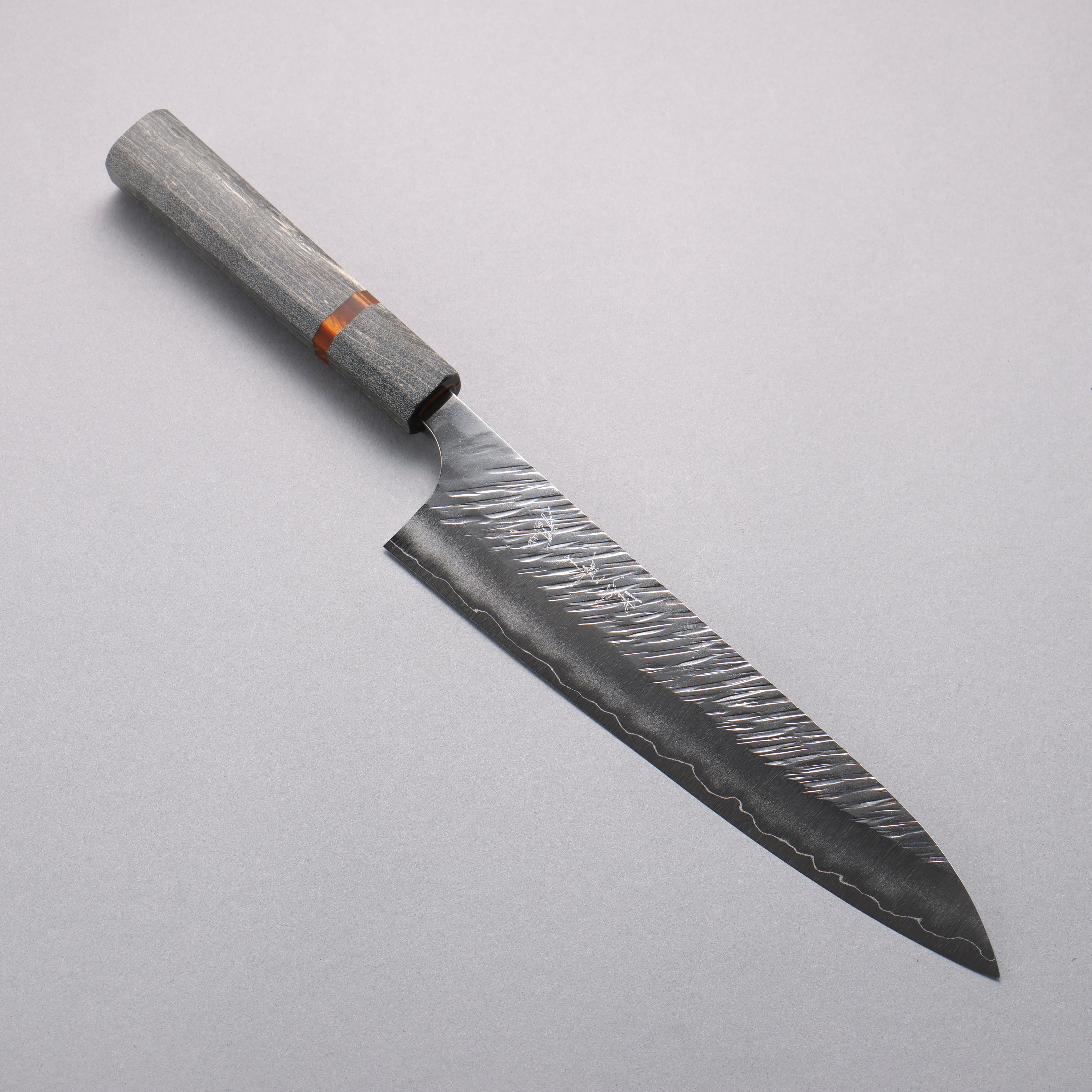 Yu Kurosaki Fujin SG2 Hammered Gyuto 210mm Stabilized Wood & Acrylic Ring Handle - Seisuke Knife