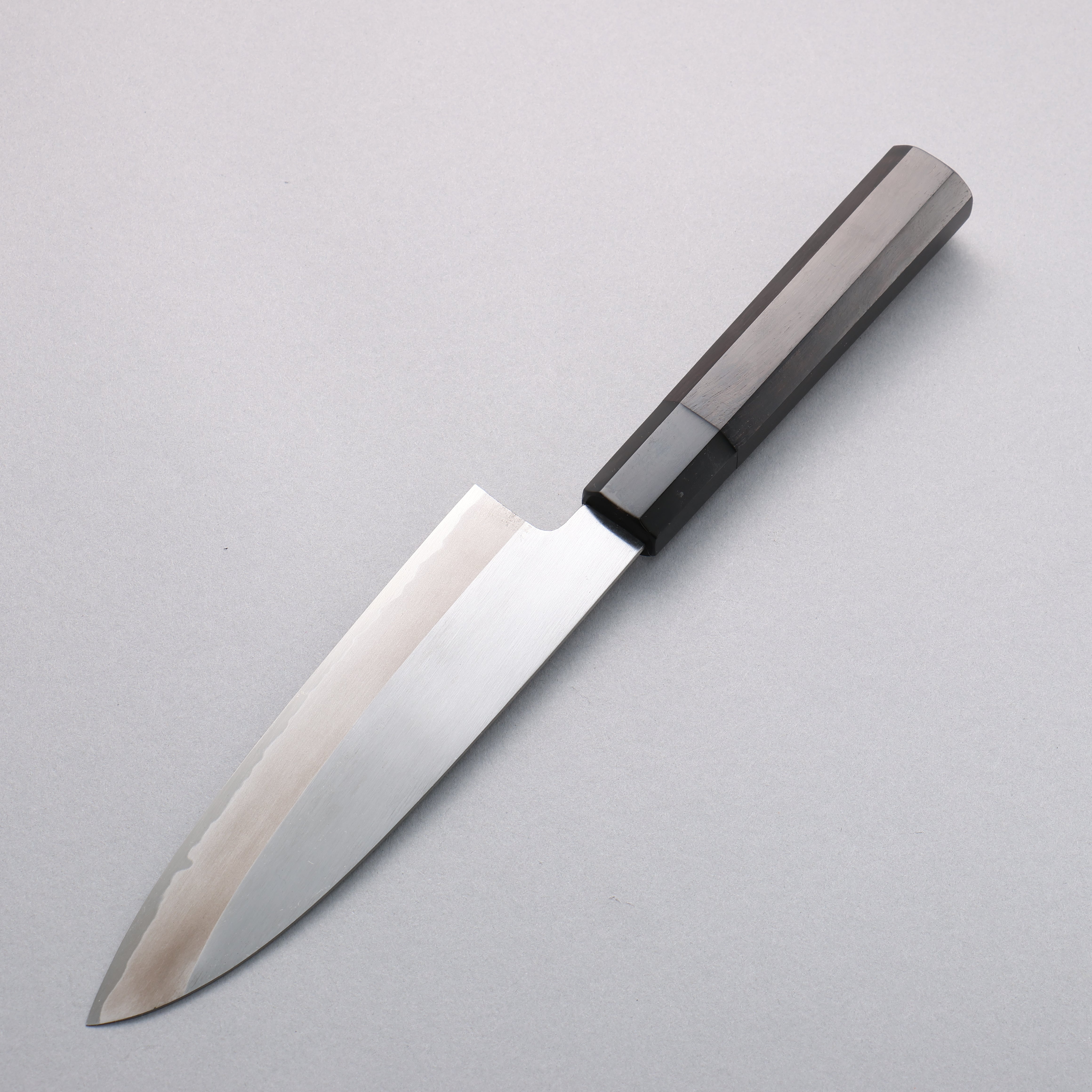 Minamoto Akitada Blue Steel No.2 Kasumitogi Santoku 180mm Ebony Wood Handle - Seisuke Knife