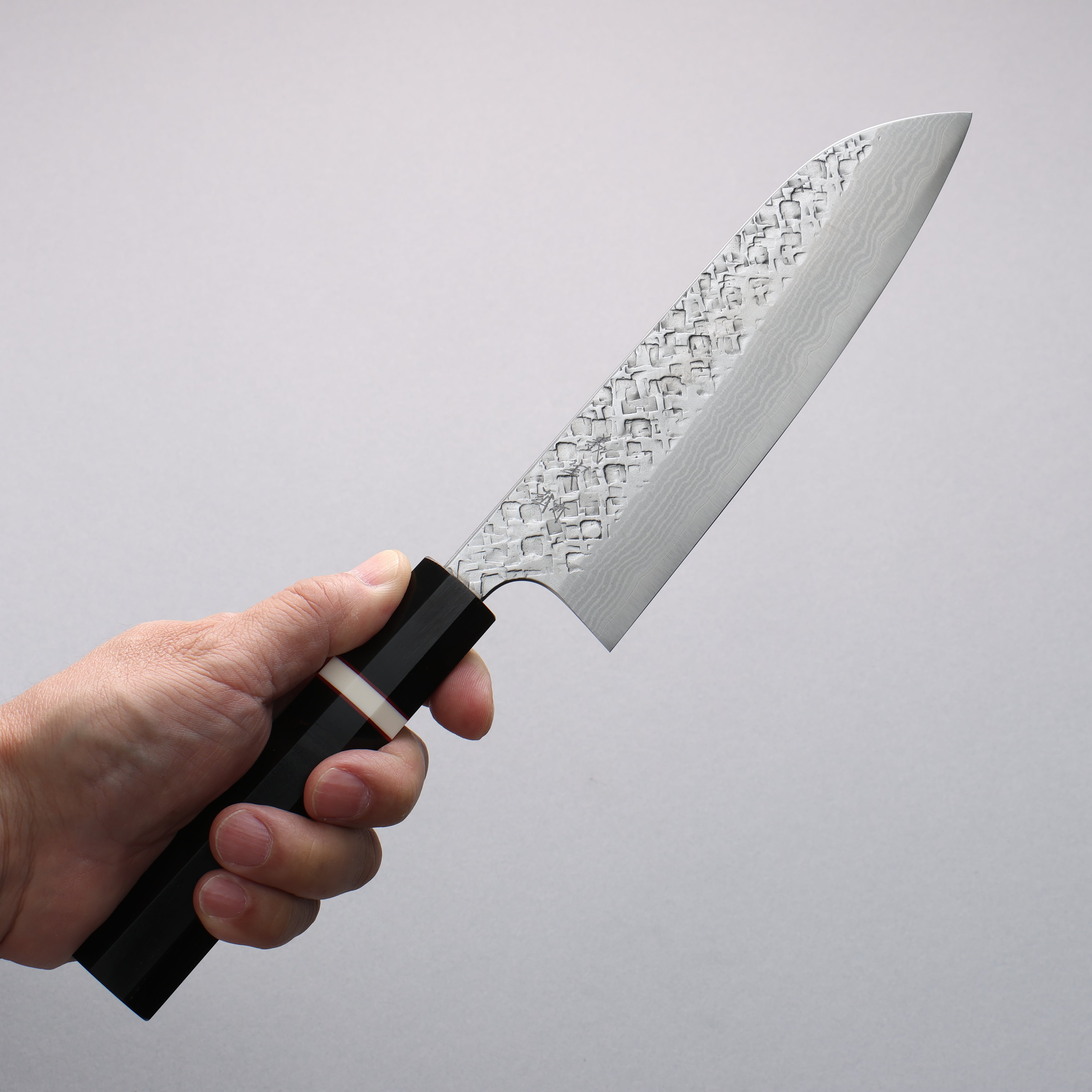Yoshimi Kato VG10 Damascus Hammered(square) Santoku 170mm Ebony (White Ring) Handle - Seisuke Knife