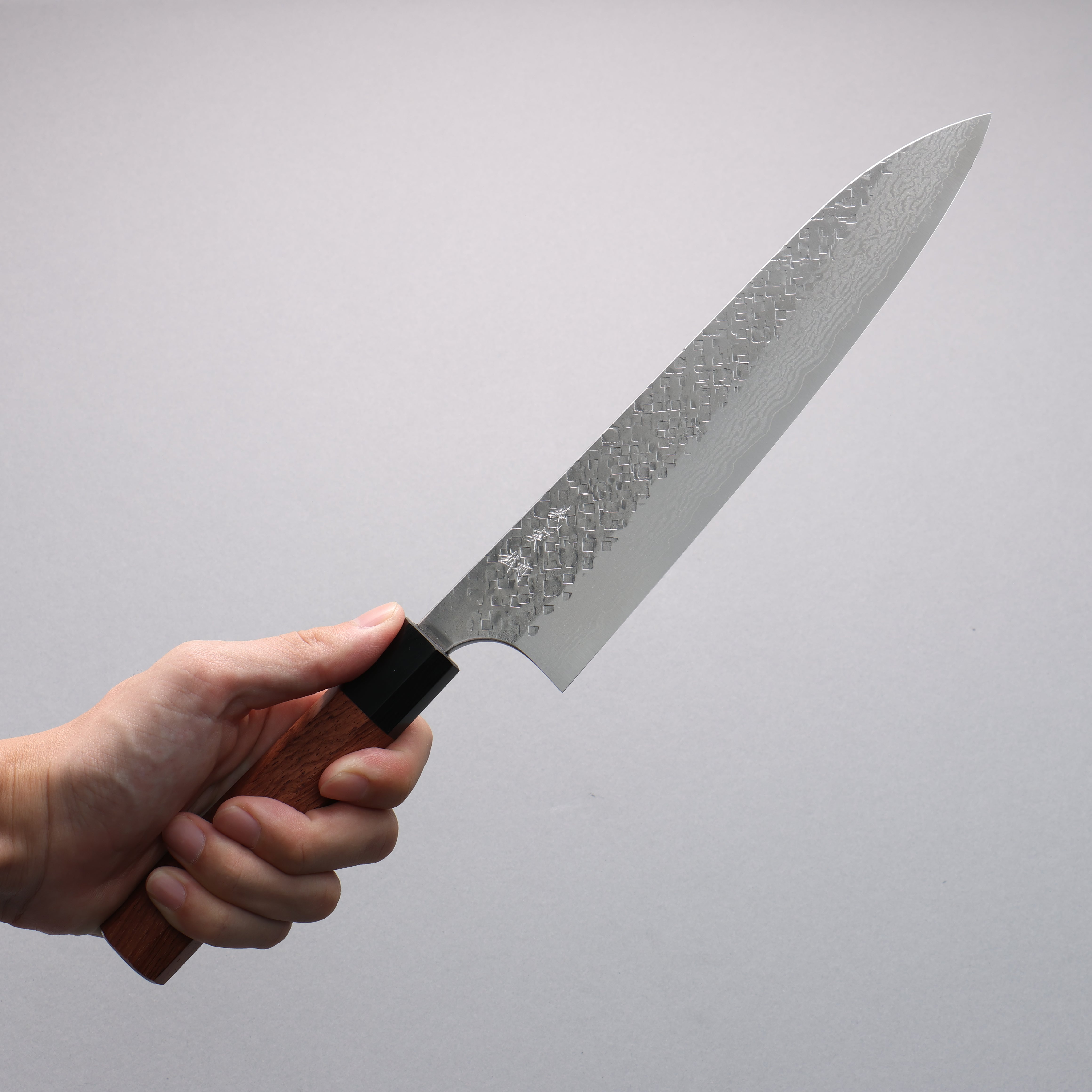 Yoshimi Kato VG10 Damascus Hammered(square) Gyuto 210mm Honduras (ferrule: Black Pakka wood) Handle - Seisuke Knife