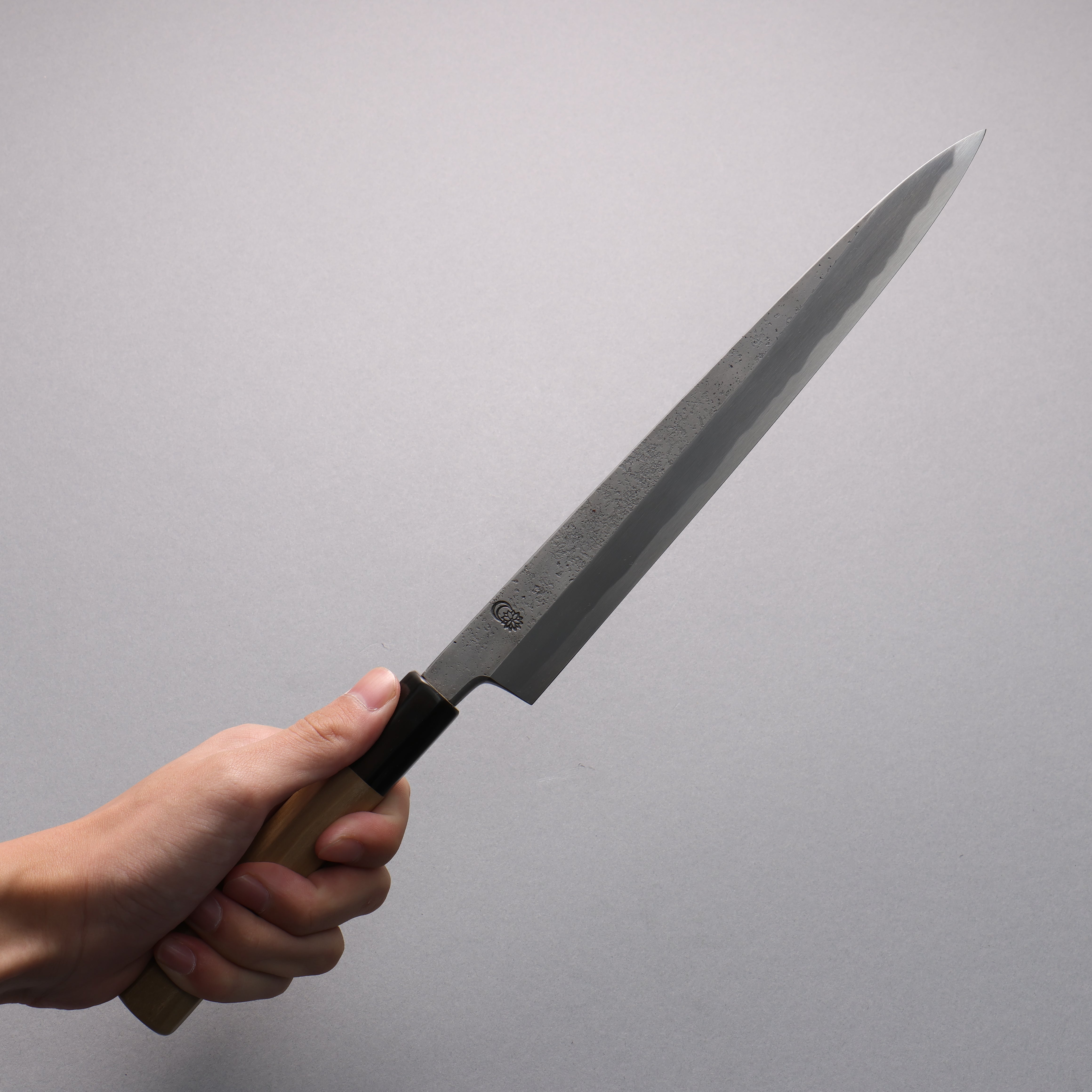 Kikuzuki White Steel No.2 Nashiji Yanagiba 270mm Magnolia Handle - Seisuke Knife