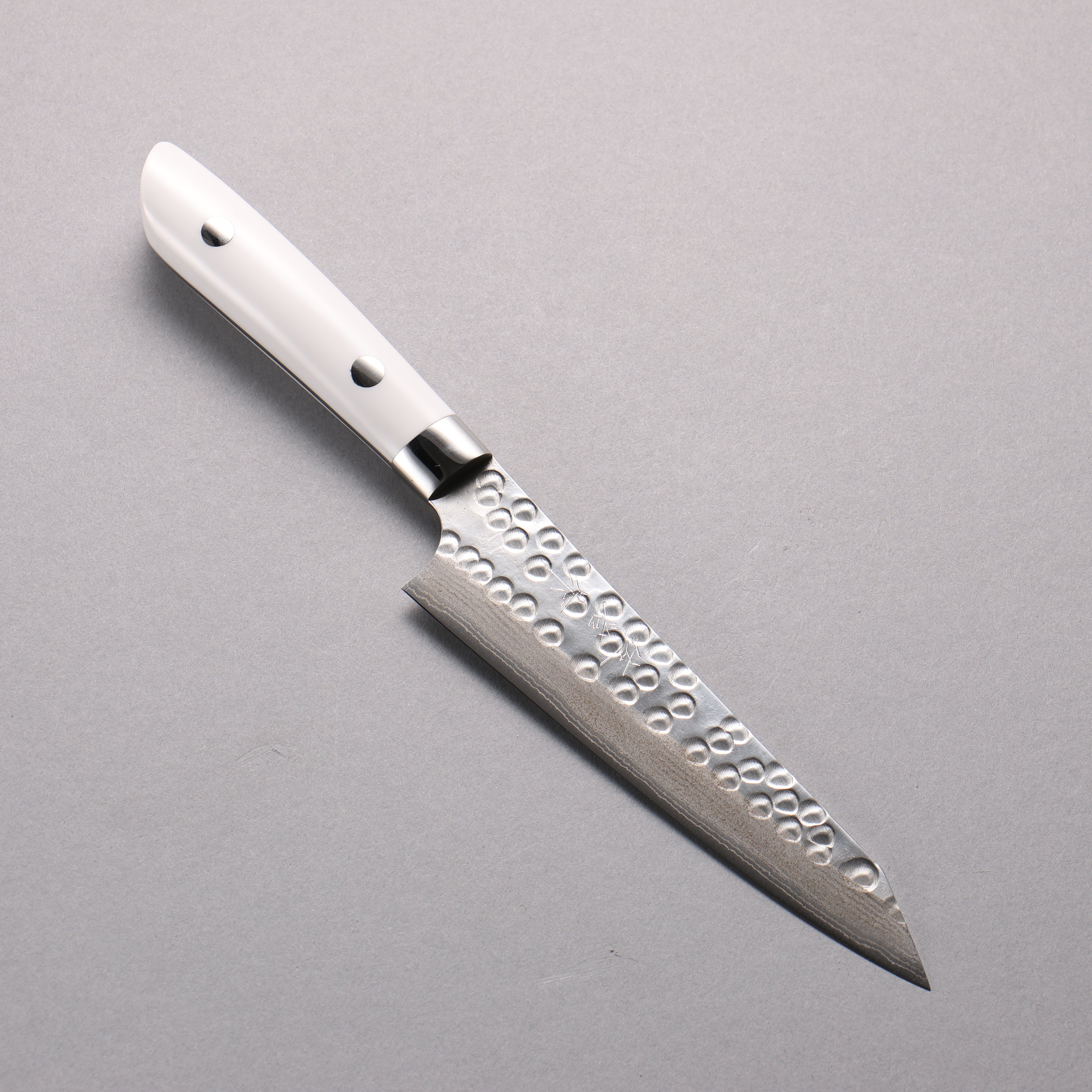 Takeshi Saji SRS13 Damascus Hammered(Maru) Kiritsuke Petty-Utility 130mm White Corian Handle - Seisuke Knife