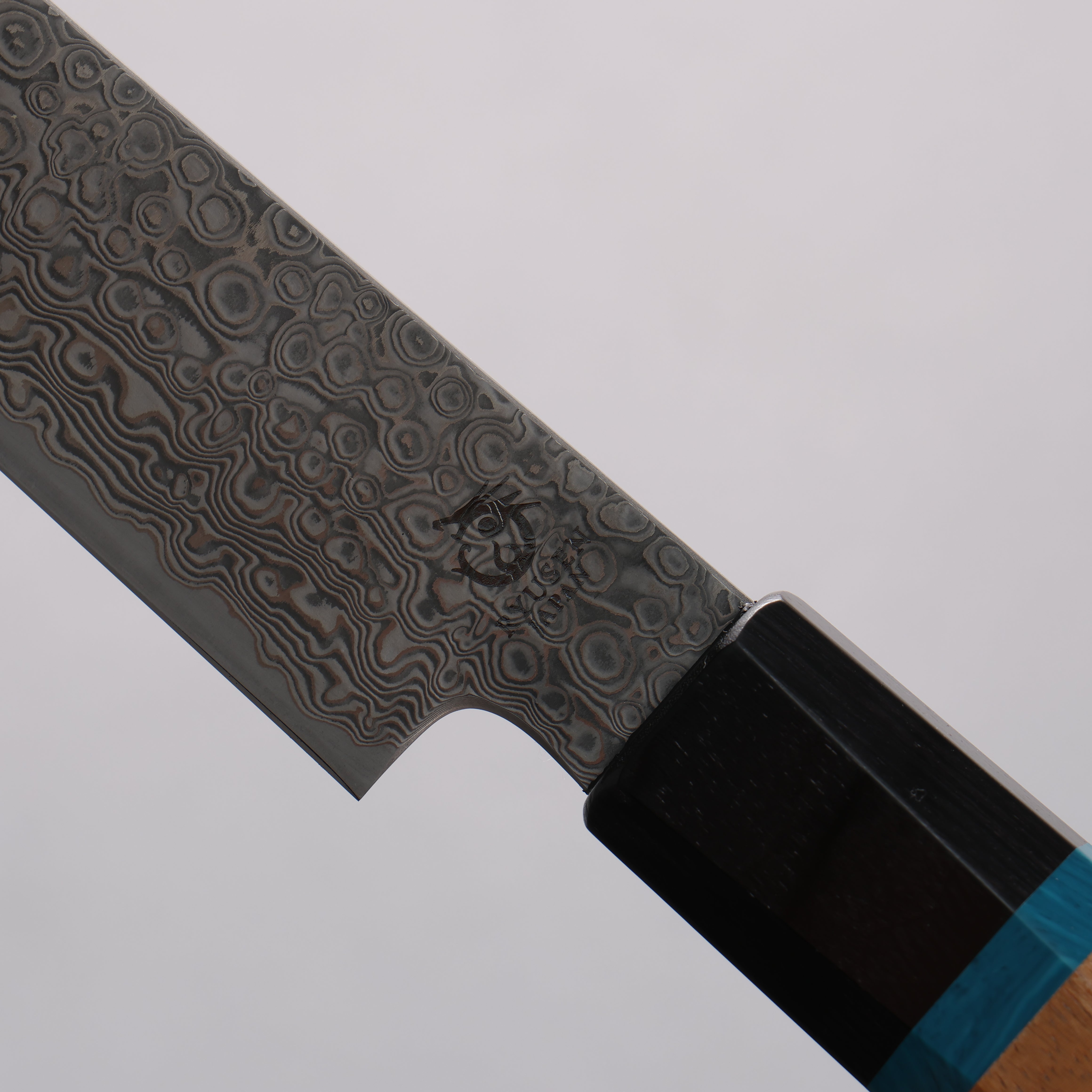 Ryusen Bonten Unryu Kai VG10 63 Layer Damascus Kengata Sujihiki 240mm Chinese Quince Handle - Seisuke Knife