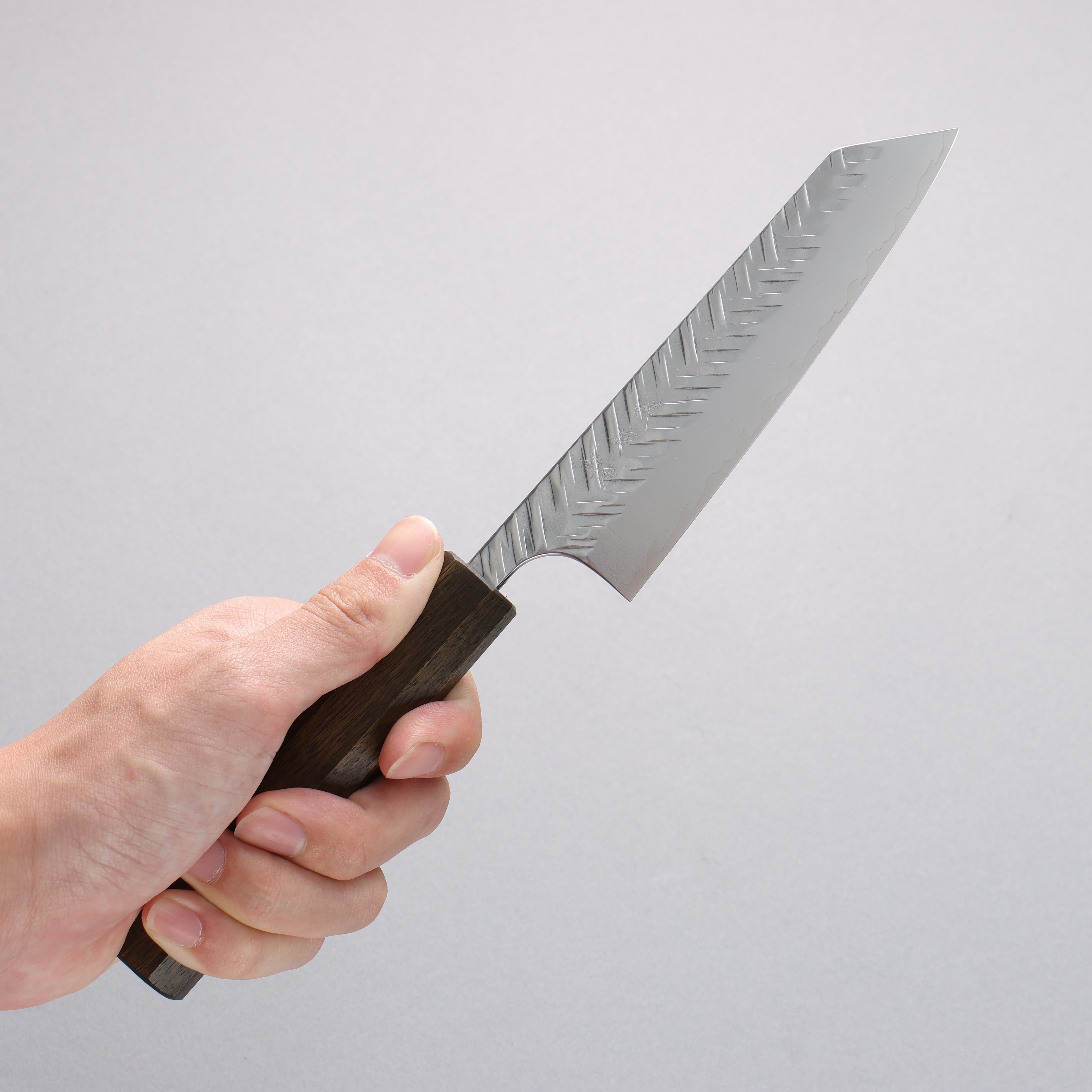 Yoshimi Kato SPG STRIX Hammered (V) Small Bunka 130mm Black Persimmon Black Lacquered Handle - Seisuke Knife