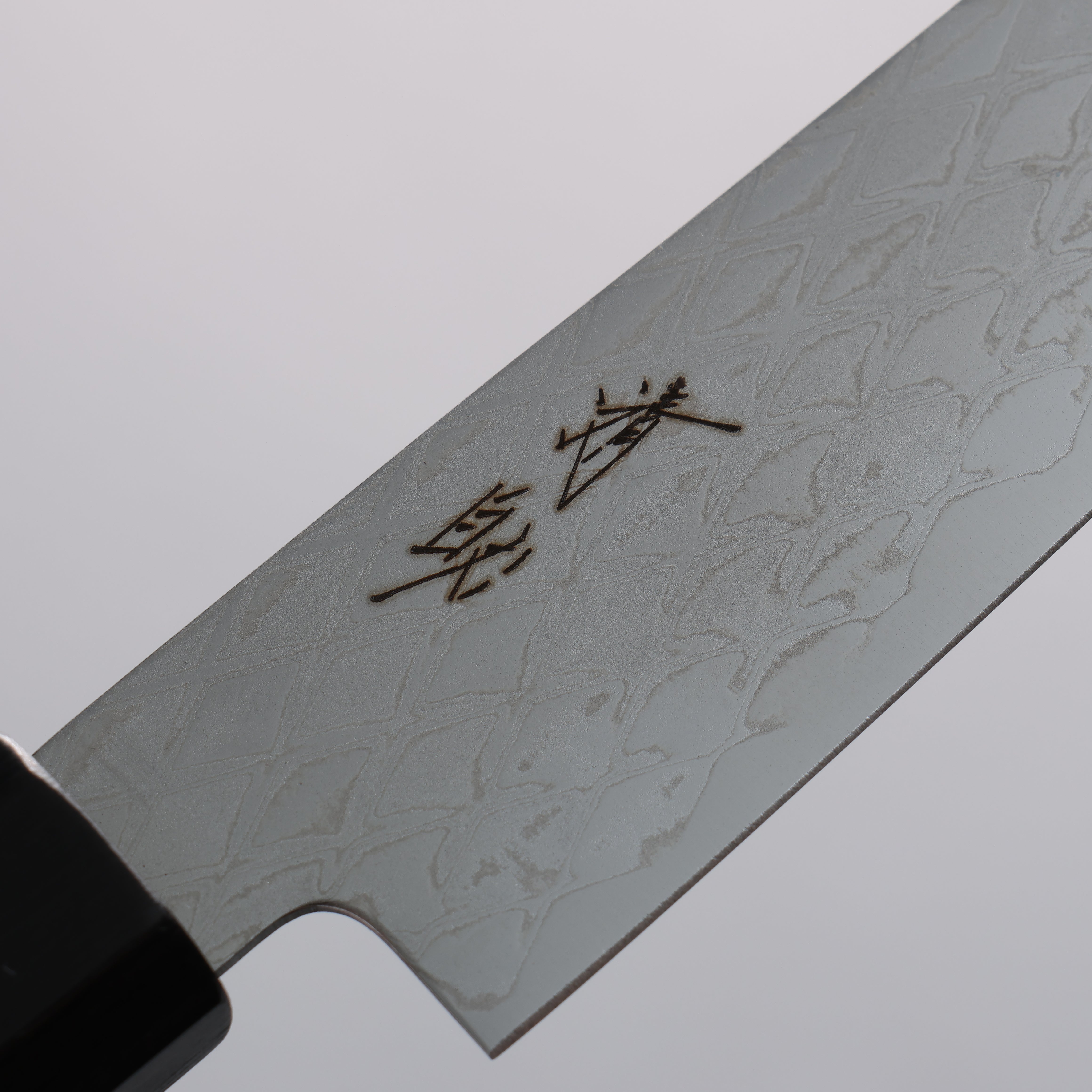 Seisuke AUS10 Mirror Crossed Kiritsuke Petty-Utility 150mm Shitan & Black Pakkawood Handle - Seisuke Knife