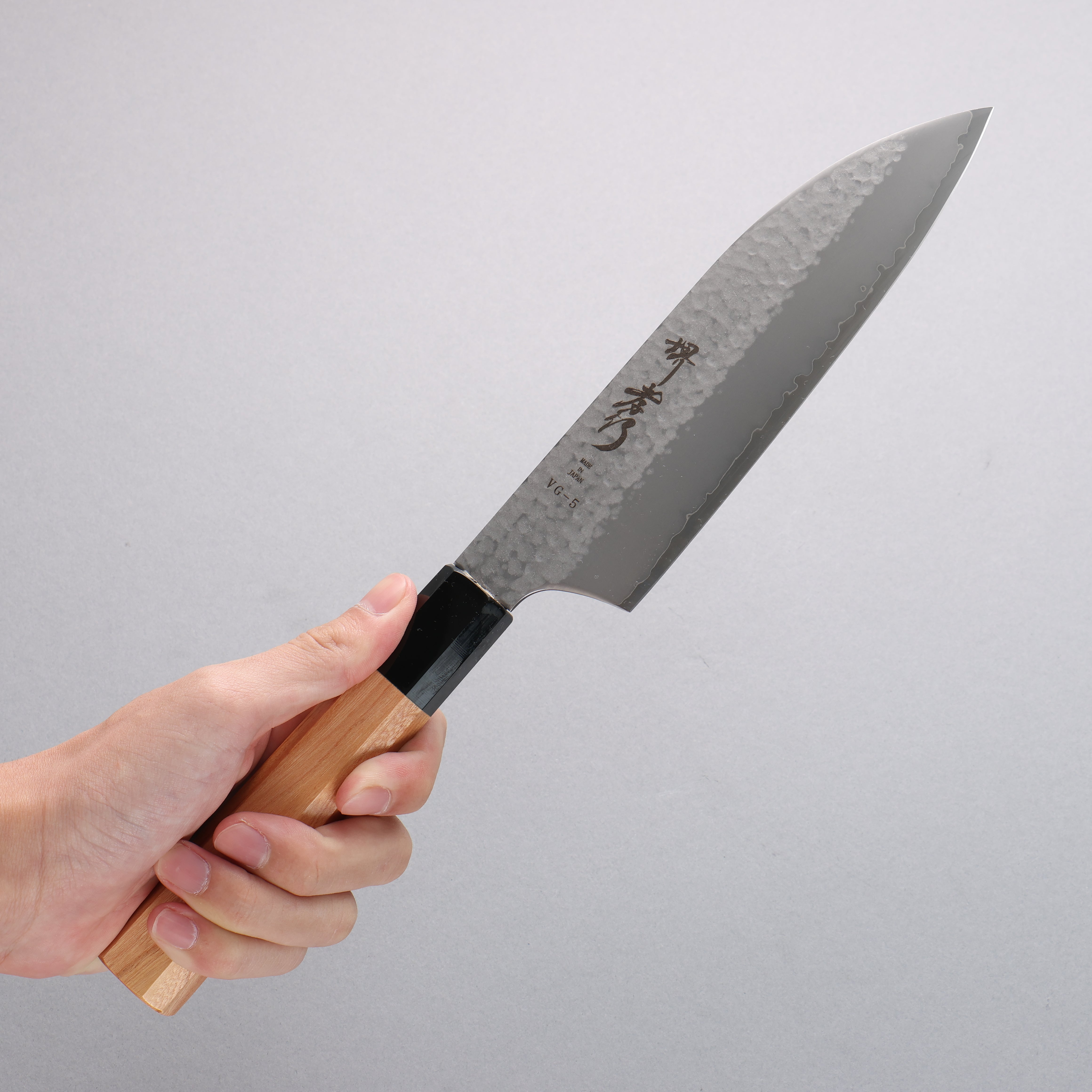 Sakai Takayuki VG5 Hammered Santoku 165mm Magnolia (Ferrule: Black Plastic) Handle Kataoka - Seisuke Knife