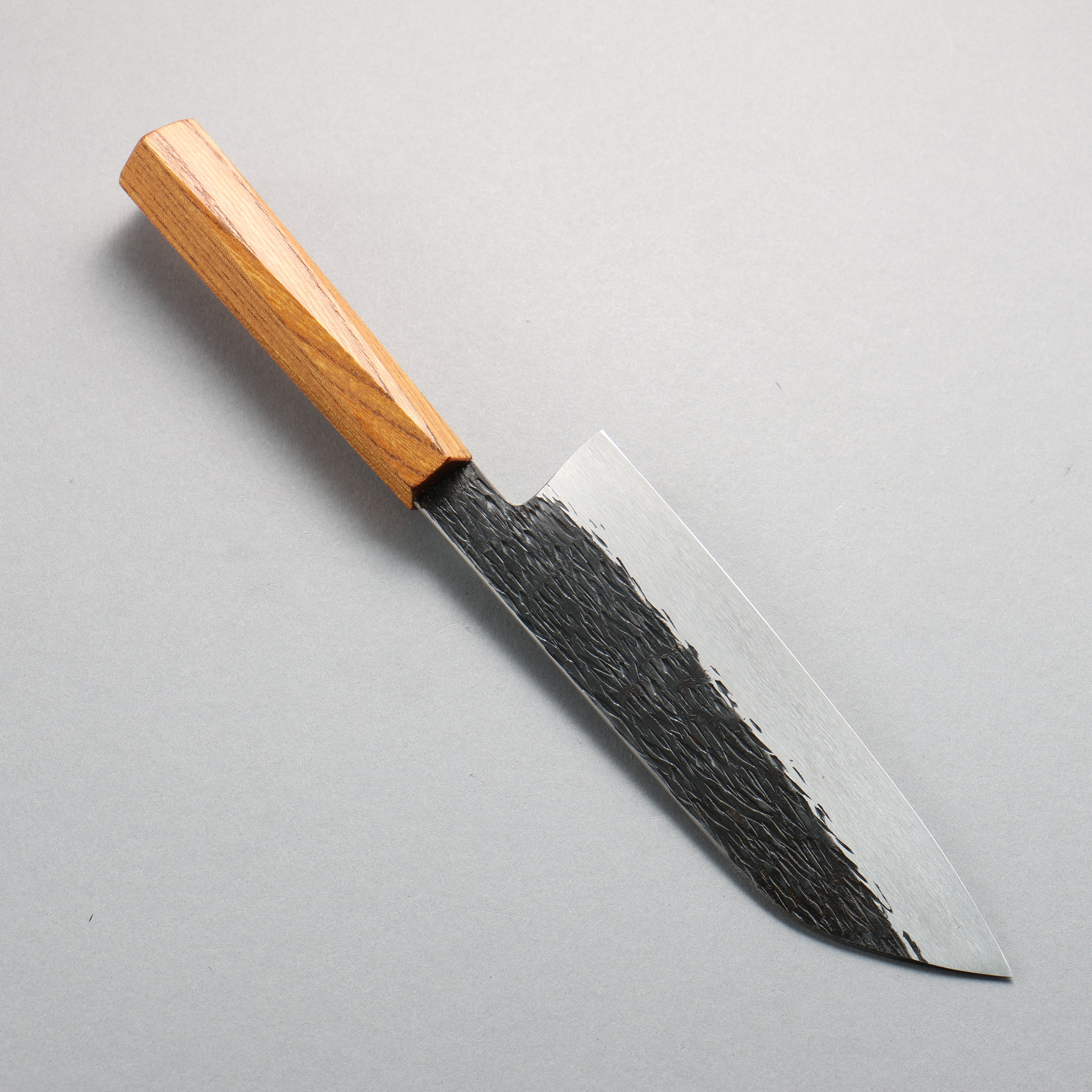 Isamitsu Abe White Steel No.1 Hammered Santoku 180mm Pentagonal Keyaki Elm Handle - Seisuke Knife
