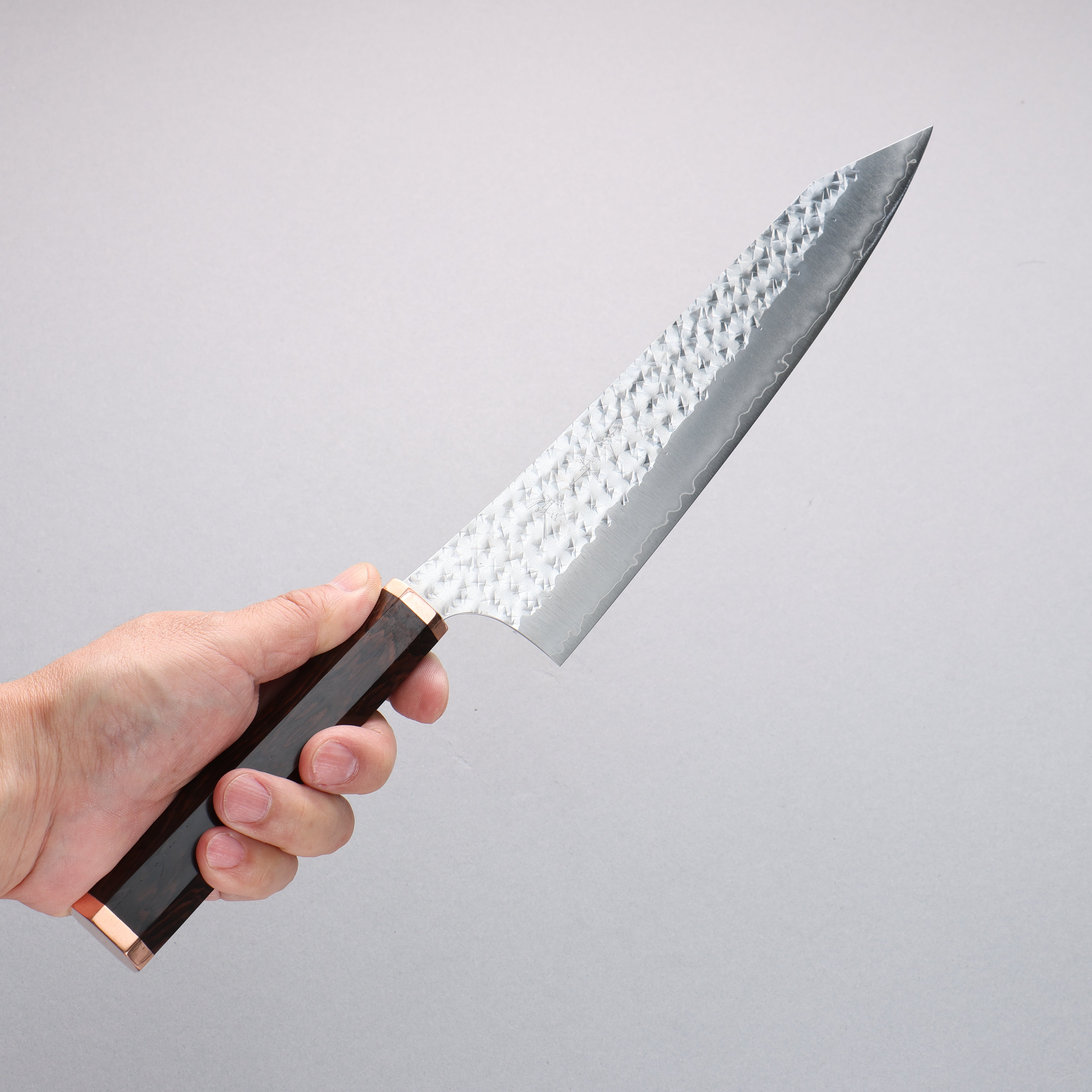 Yu Kurosaki Senko Ei SG2 Hammered Gyuto 210mm Ebony (Copper Ferrule and End Cap) Handle - Seisuke Knife