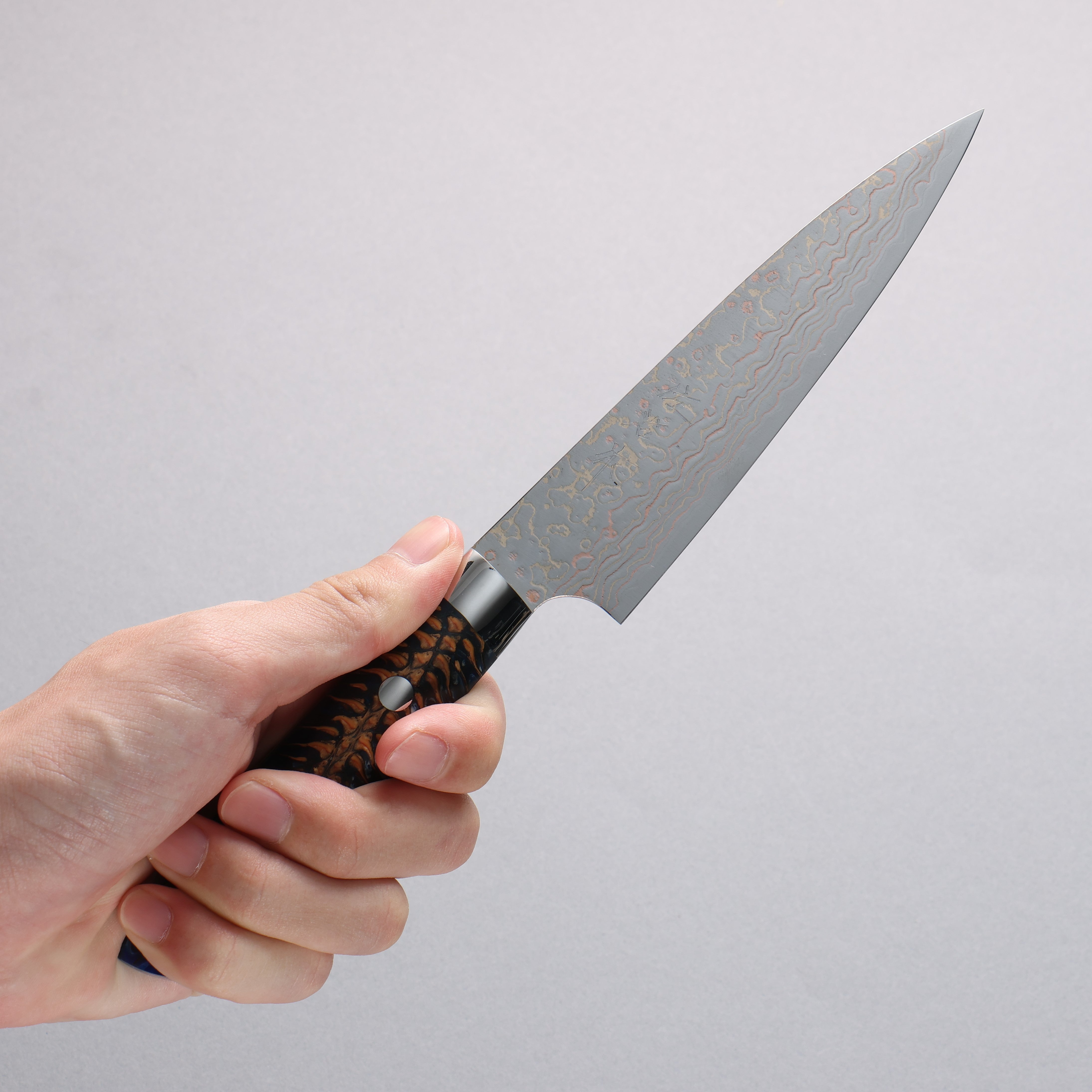 Takeshi Saji VG10w Colored Damascus Petty-Utility 130mm Pine Cone and Blue Acrylic Handle - Seisuke Knife