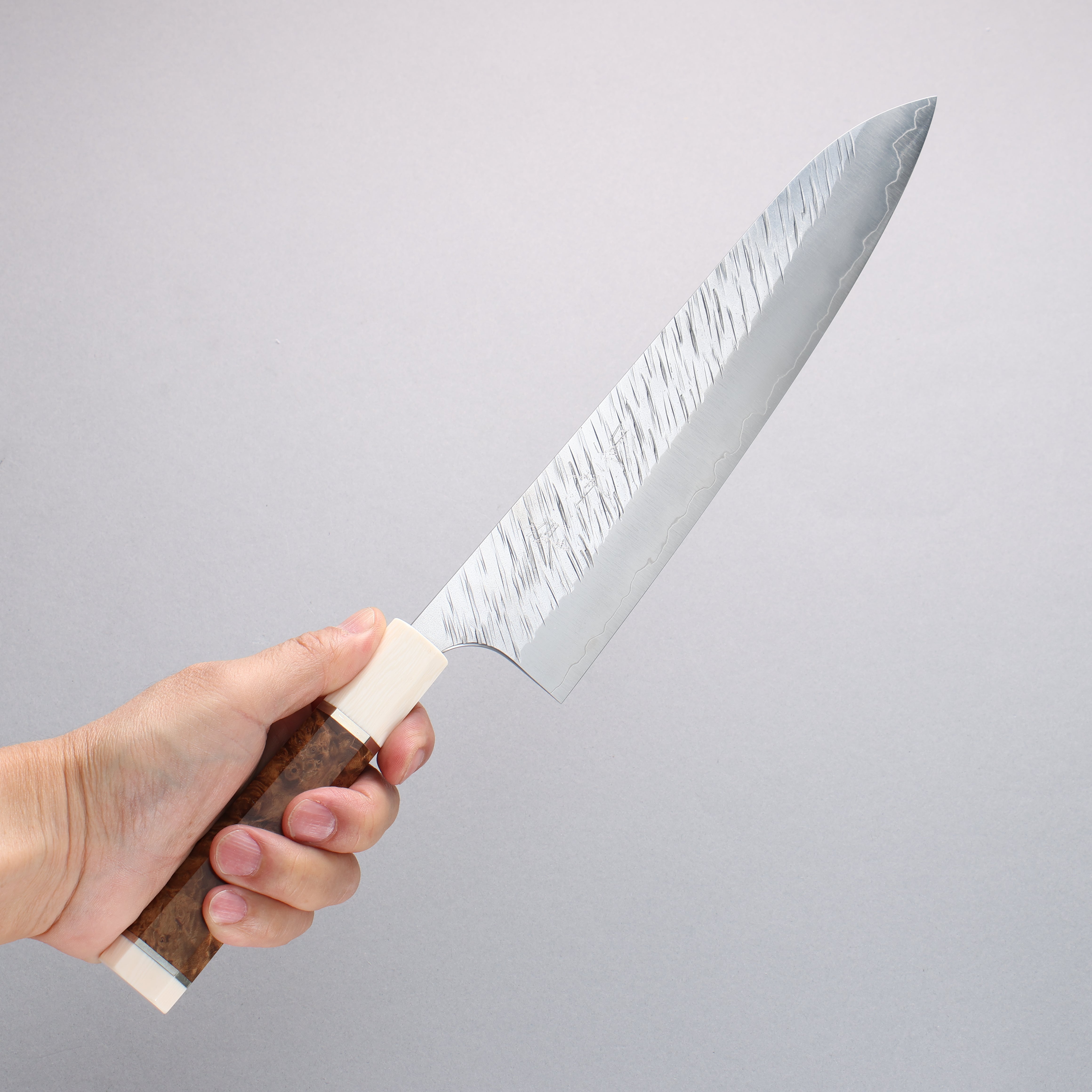 Yu Kurosaki Fujin SG2 Hammered Gyuto 240mm Chinese Quince (White Ferrule and End Cap) Handle - Seisuke Knife