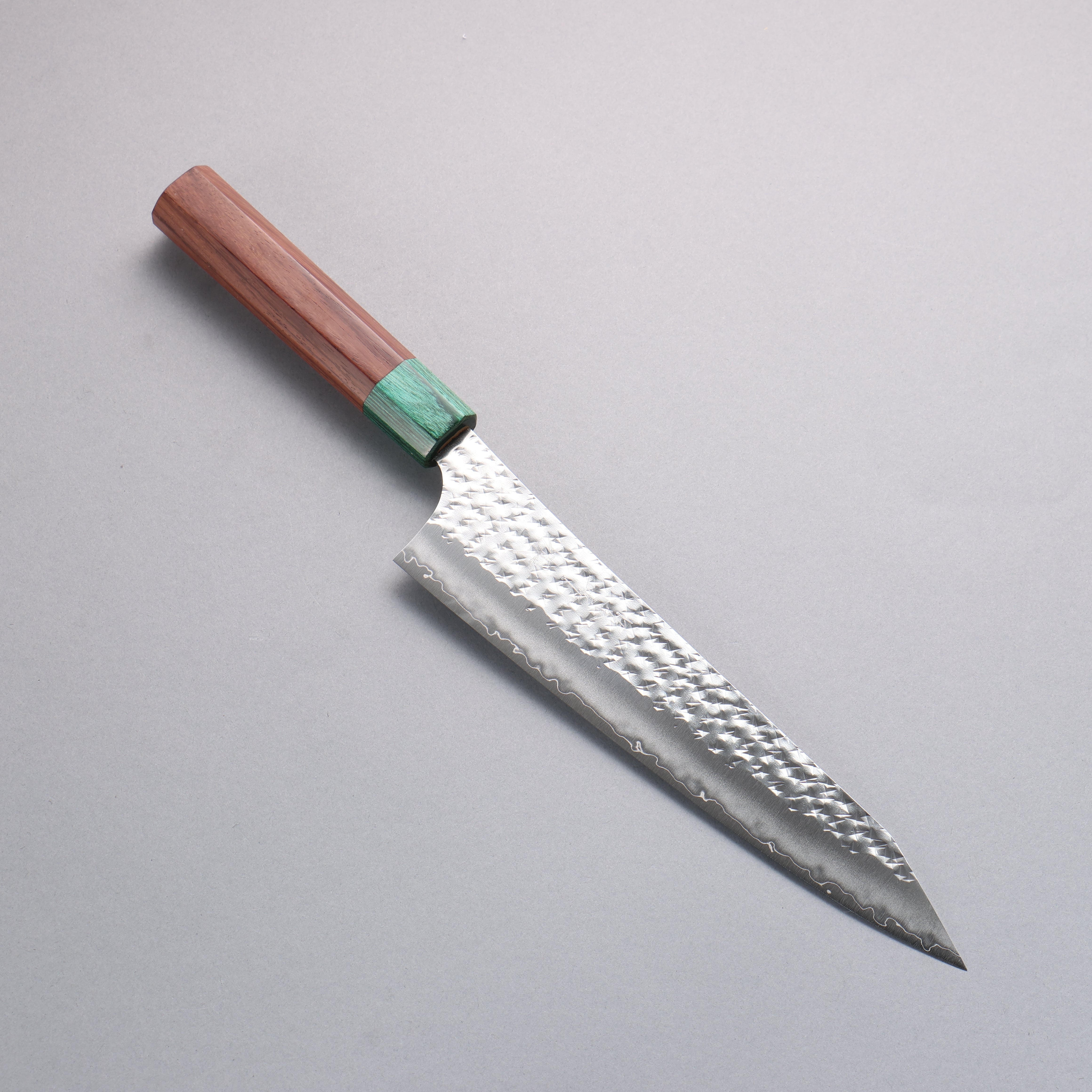 Yu Kurosaki Senko Ei SG2 Hammered Gyuto 210mm Rosewood (ferrule: Green Pakka wood) Handle - Seisuke Knife