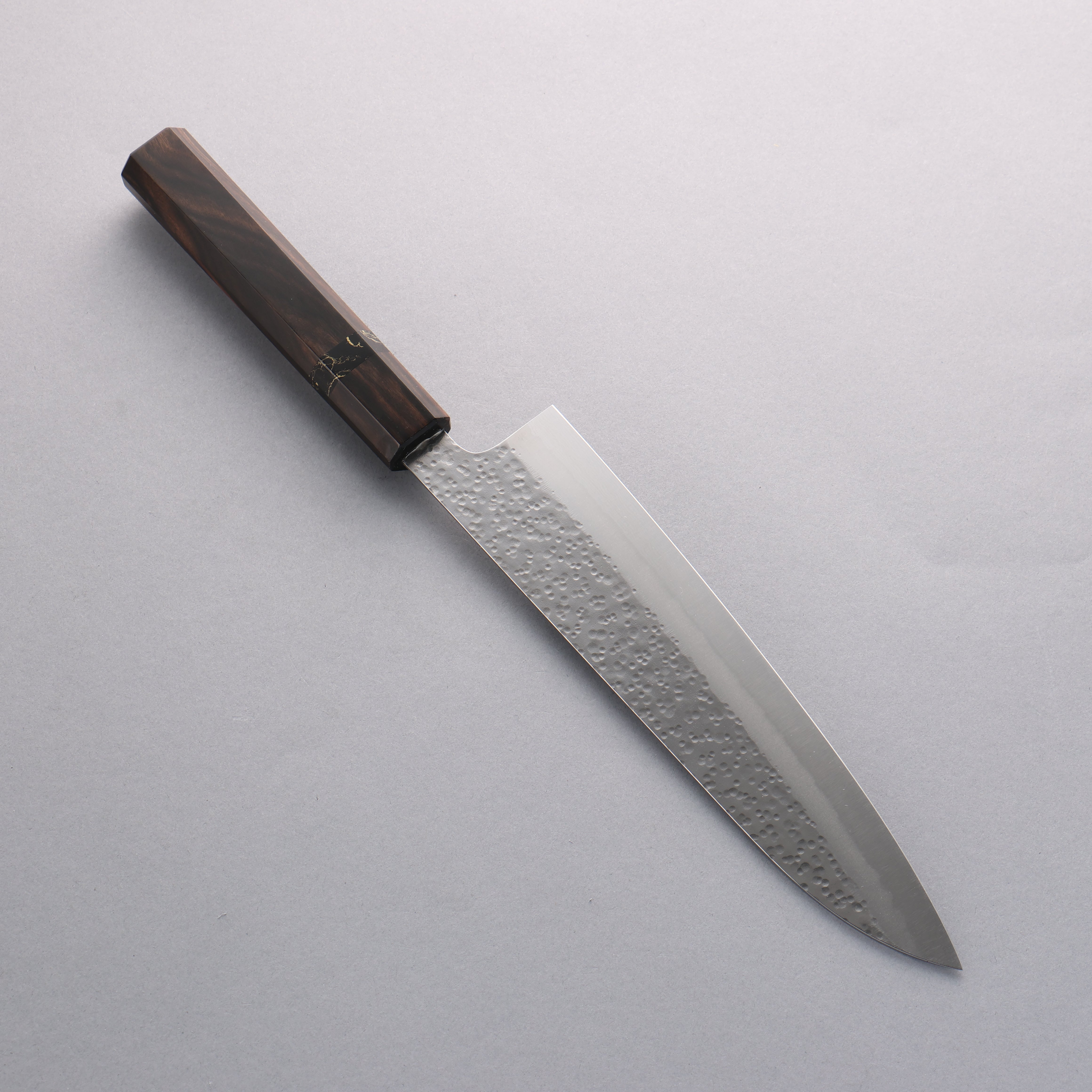 Makoto Kurosaki VG2 Coreless Hammered Gyuto 210mm Black Turquoise & Ebony Wood Handle - Seisuke Knife