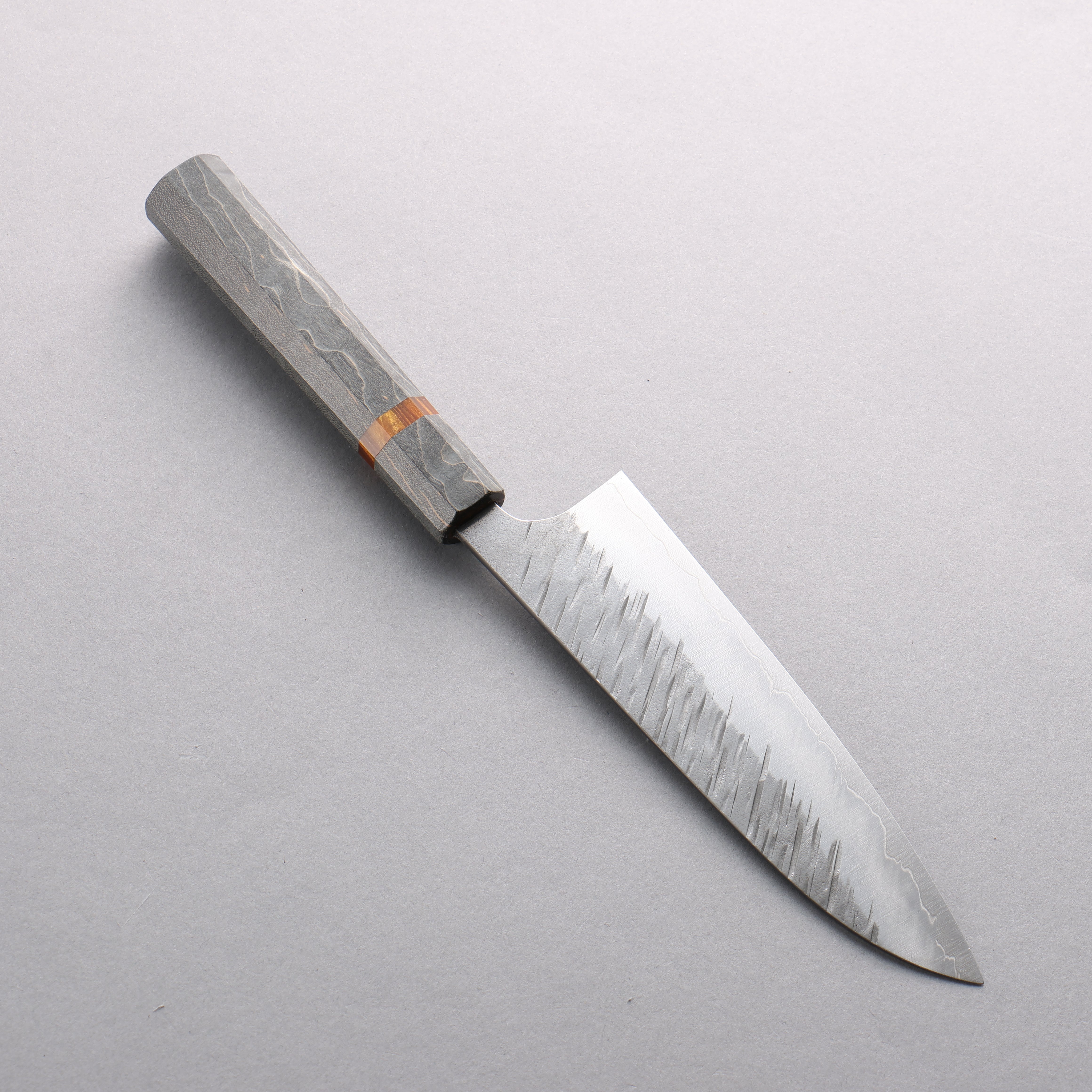 Yu Kurosaki Fujin SG2 Hammered Small Santoku 150mm Stabilized wood (With Acrylic Ring) Handle - Seisuke Knife