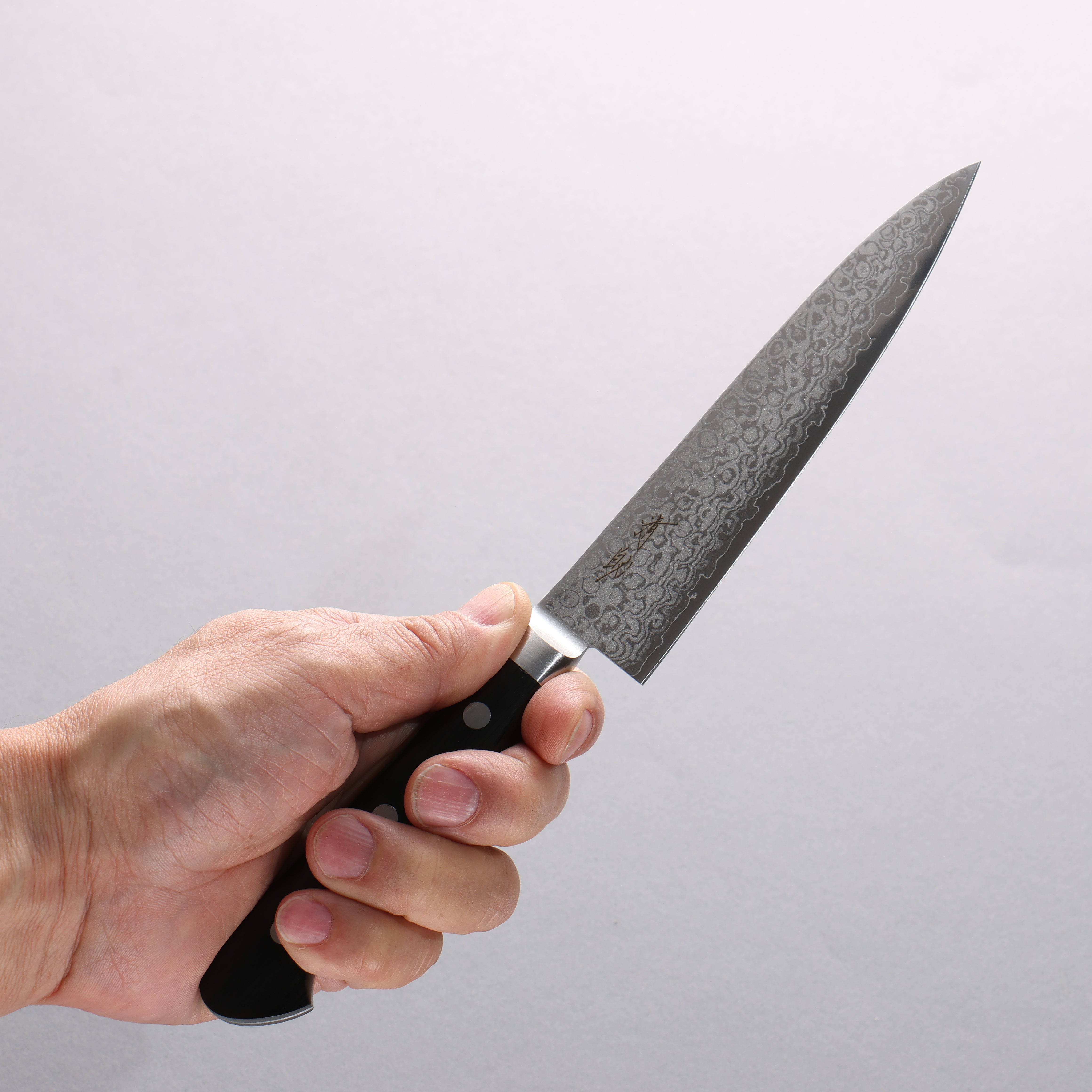 Seisuke VG10 8 Layer Damascus Migaki Petty-Utility 135mm Black Pakkawood Handle - Seisuke Knife