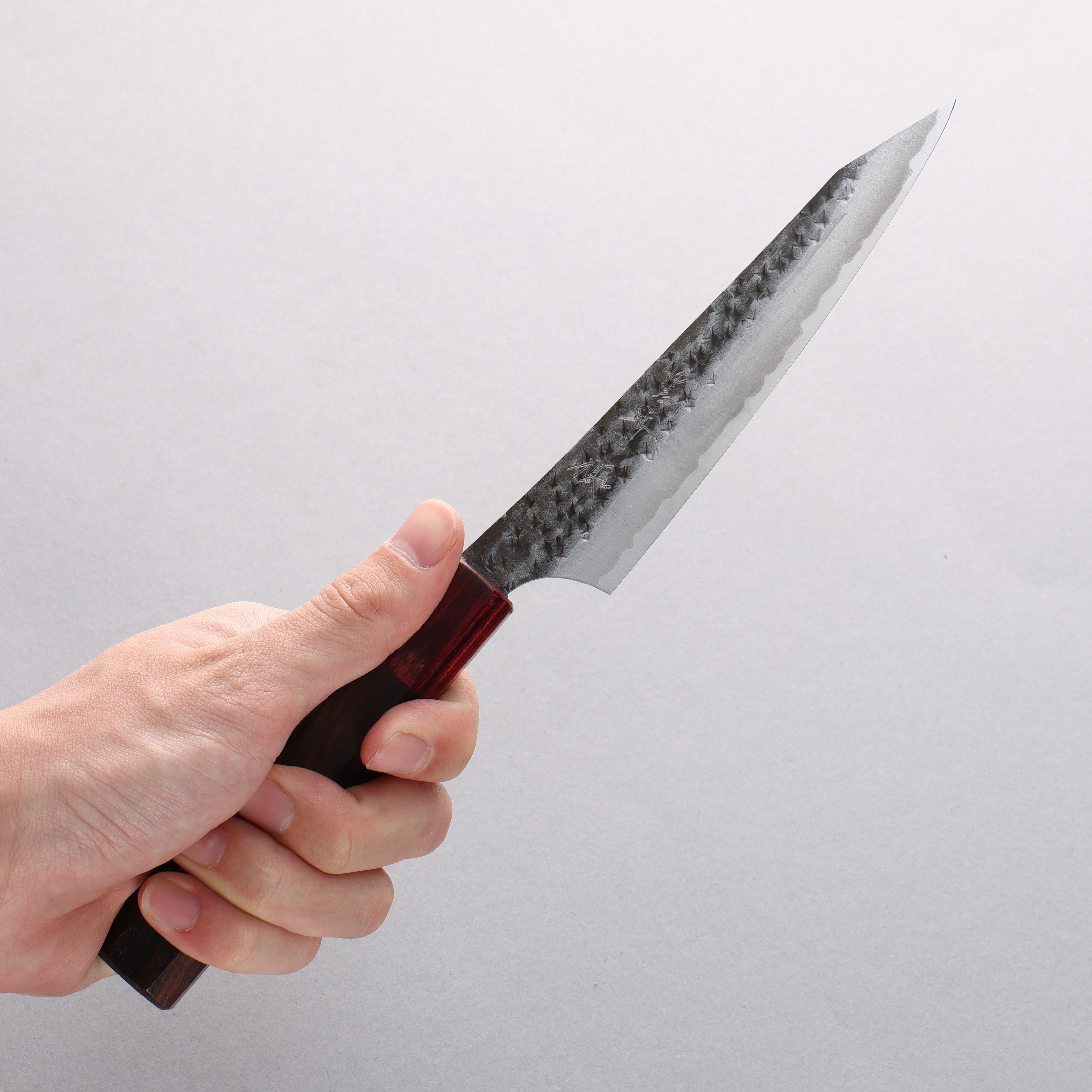 Yu Kurosaki Senko Ei Blue Super Hammered Kurouchi Petty-Utility 130mm Shitan & Red Pakkawood Handle - Seisuke Knife