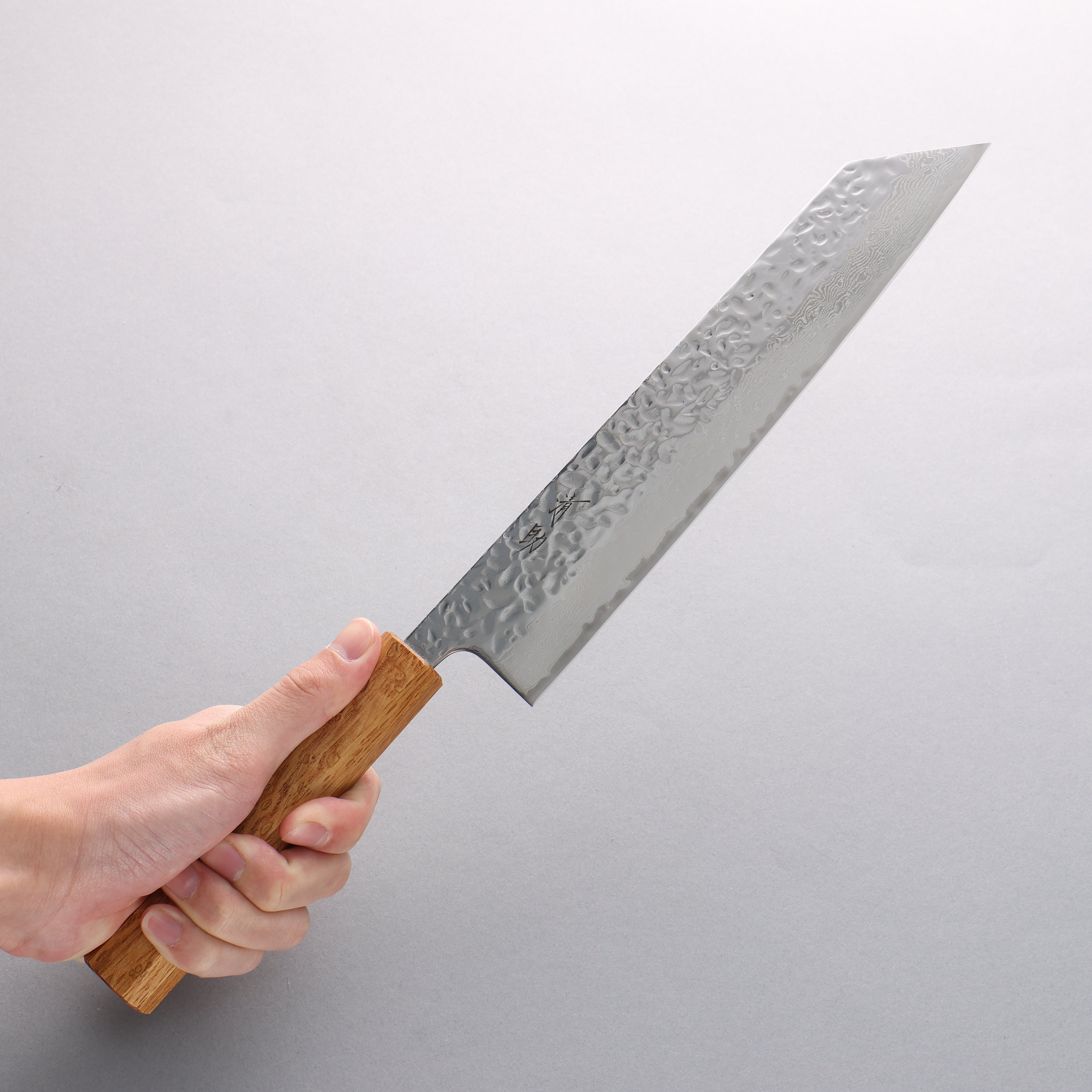 Seisuke Tsukikage AUS10 Migaki Hammered Damascus Kiritsuke 240mm Oak Handle - Seisuke Knife
