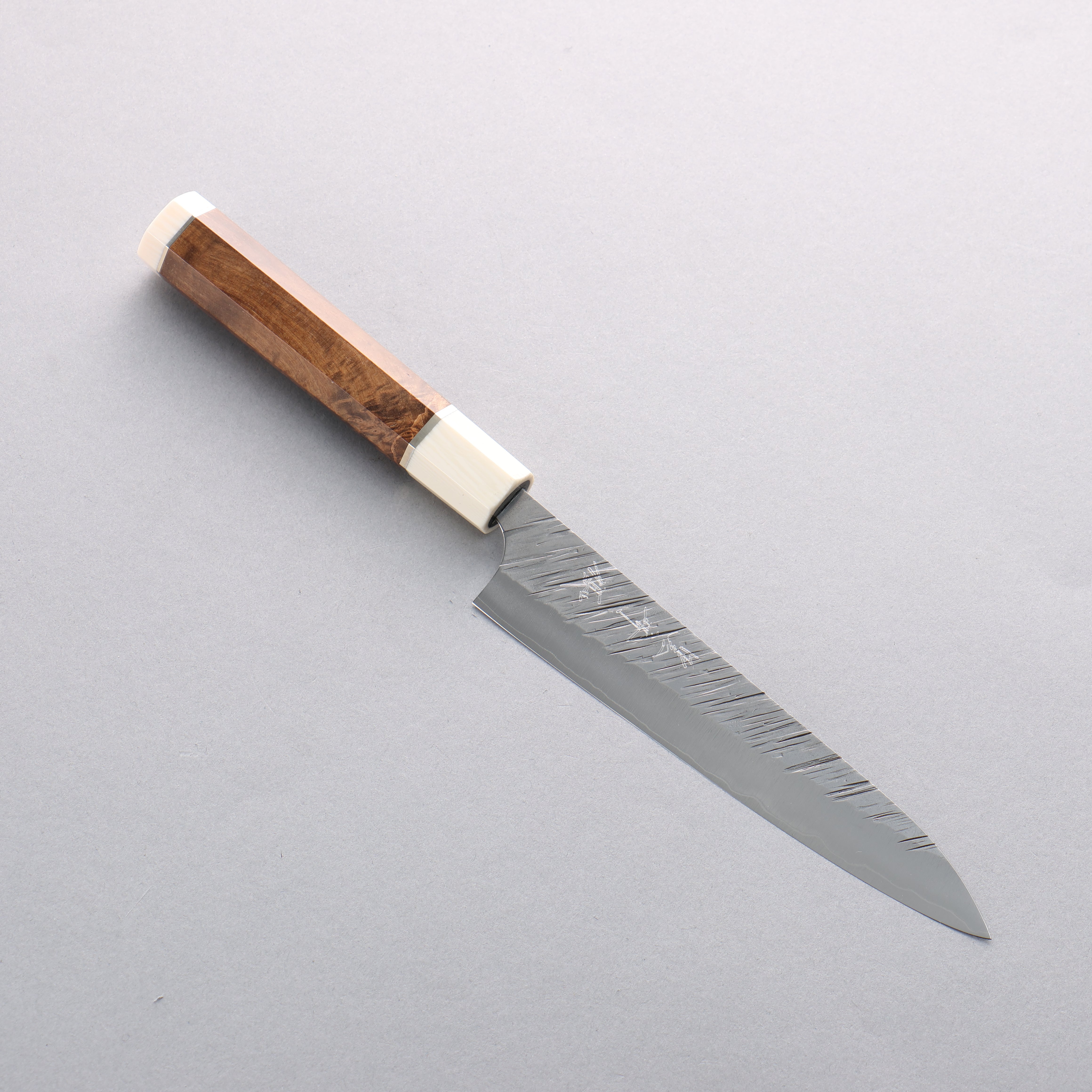 Yu Kurosaki Fujin SG2 Hammered Petty-Utility 150mm Chinese Quince & White Caps Handle - Seisuke Knife