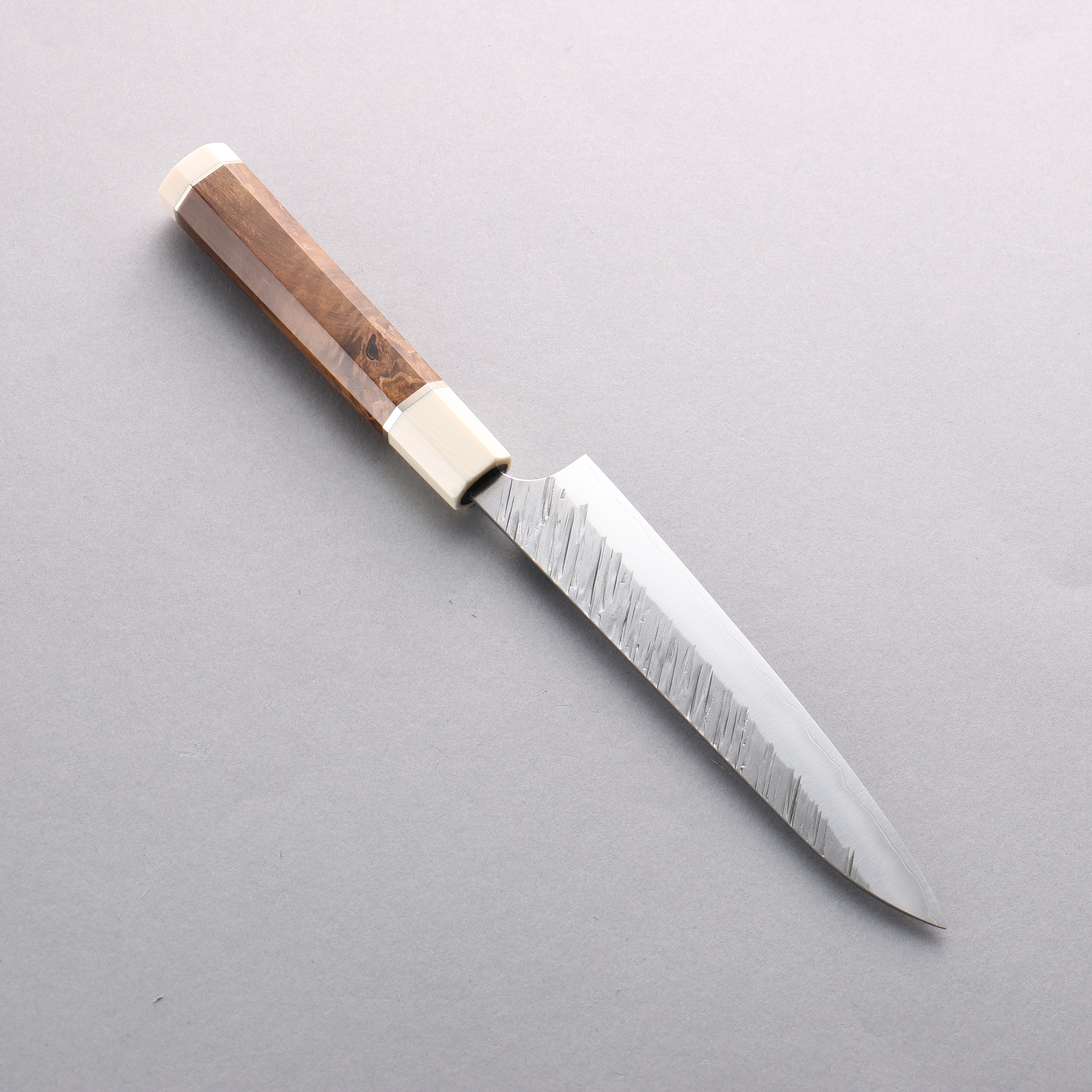 Yu Kurosaki Fujin SG2 Hammered Petty-Utility 150mm Chinese Quince & White Caps Handle - Seisuke Knife