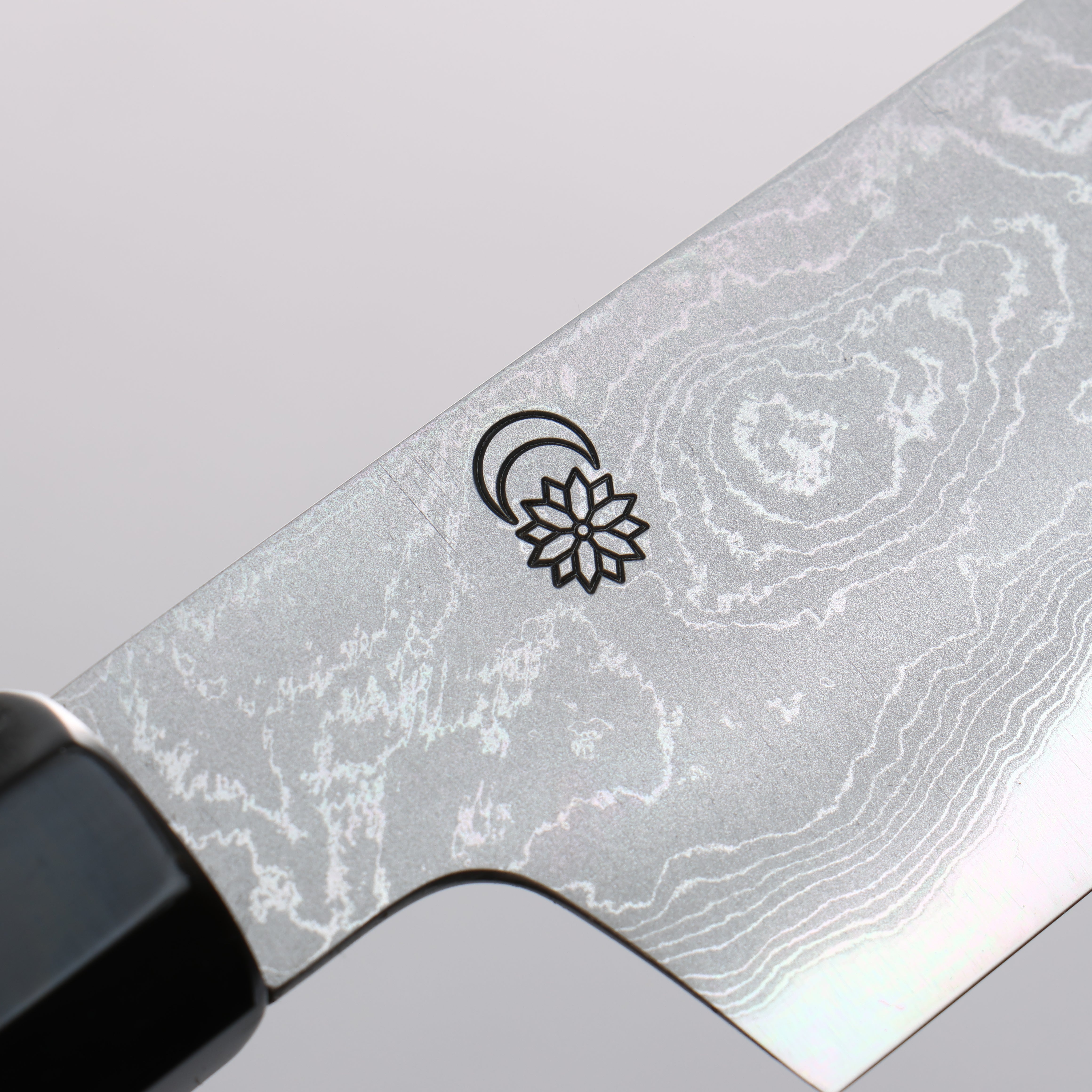 Kikuzuki Blue Steel No.1 Damascus Santoku 180mm Magnolia Handle - Seisuke Knife