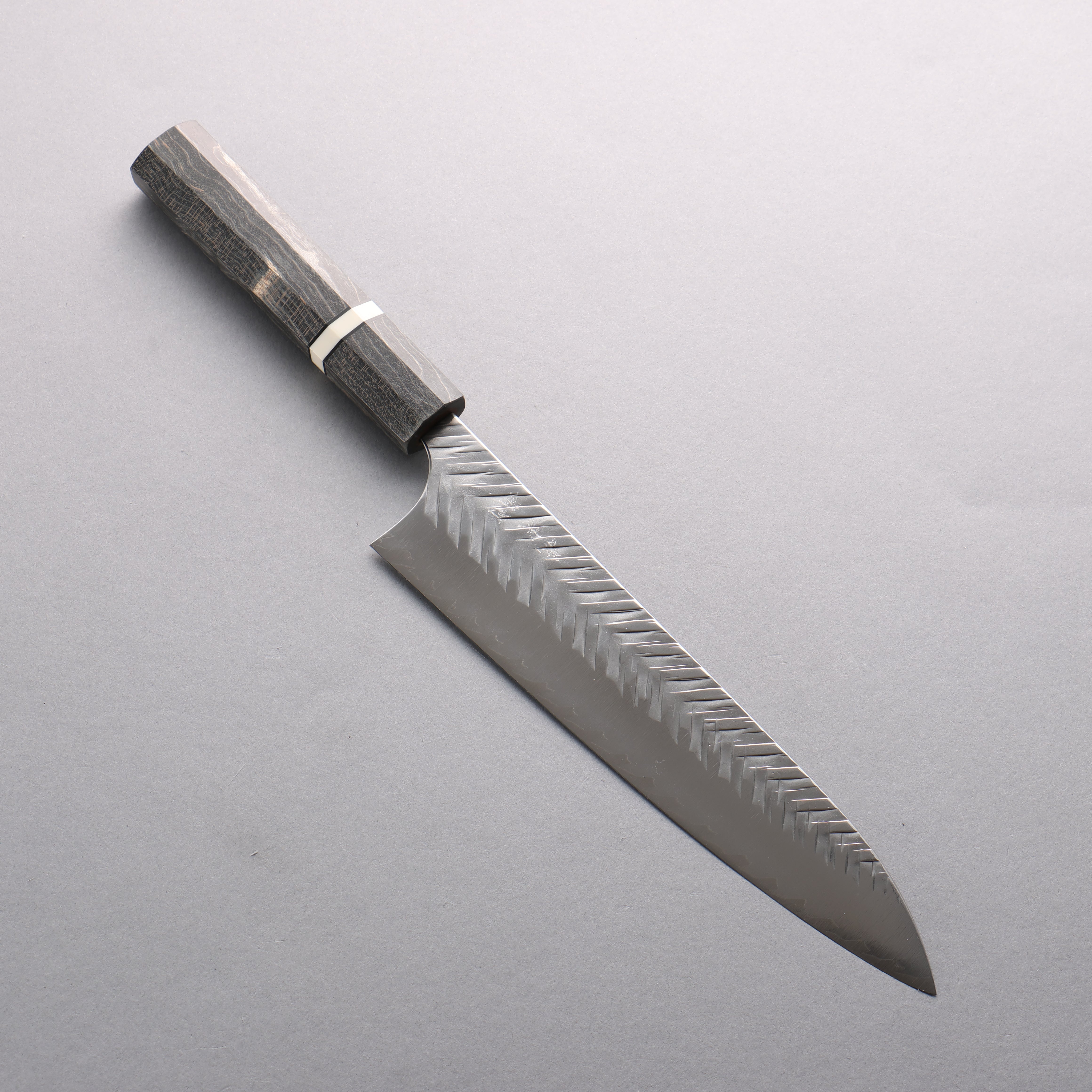 Yoshimi Kato SG2 Hammered (V) Gyuto 210mm Gray Stablilized Wood (White Ring) Handle - Seisuke Knife